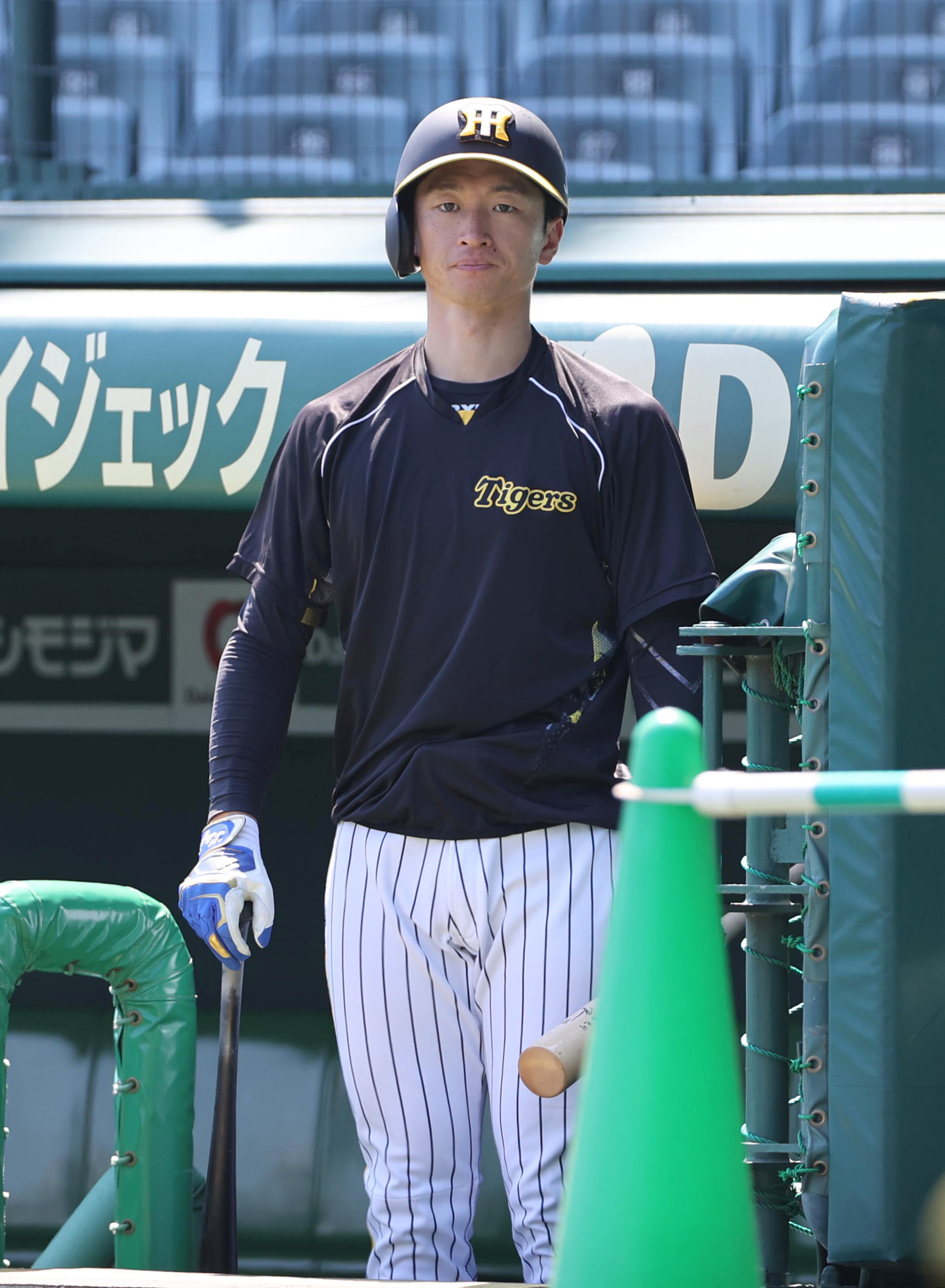 【最終値下】甲子園100周年記念ボール　近本光司選手 阪神が甲子園開幕戦で守り勝ち！近本光司がV打！勝率5割復帰