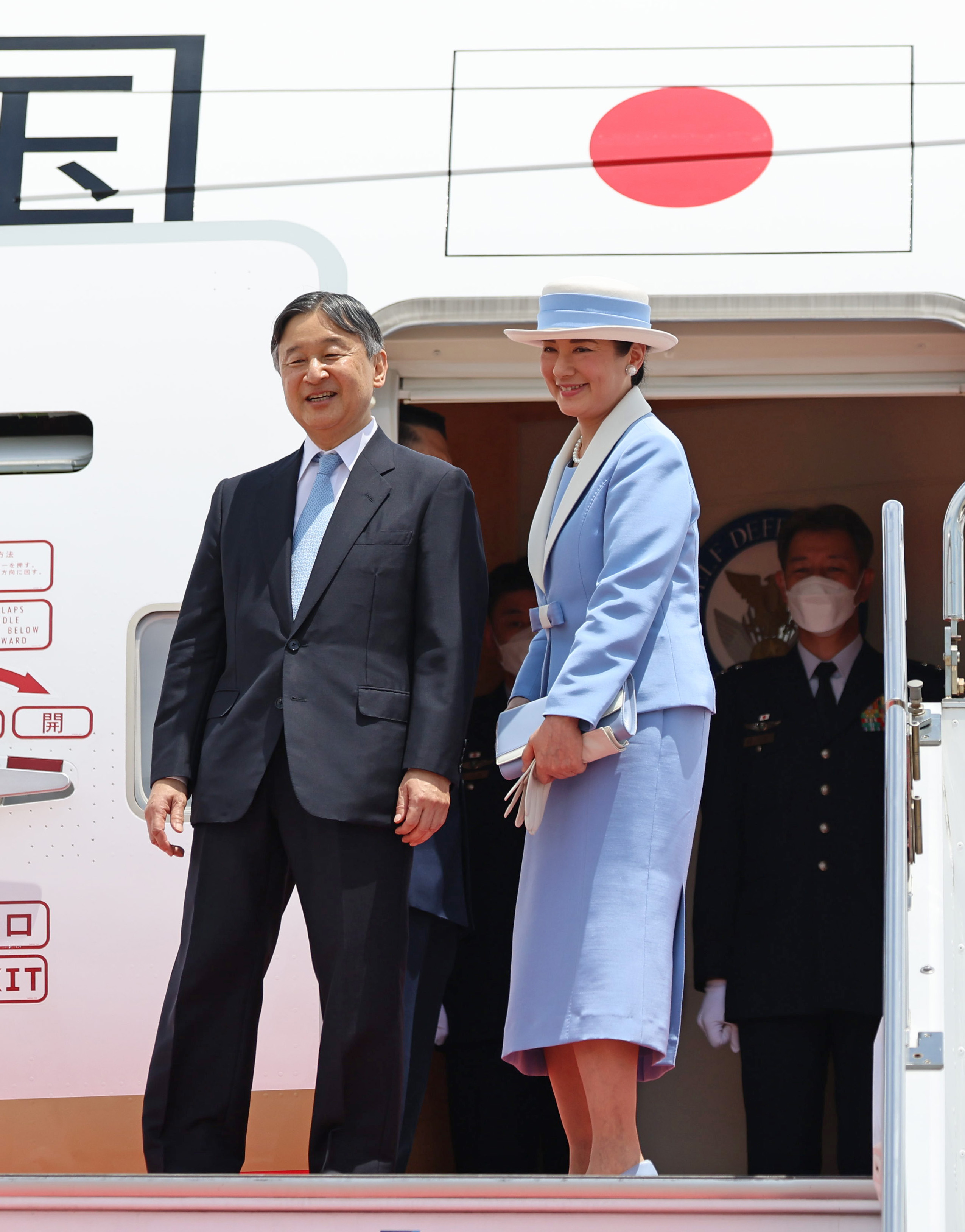 天皇皇后両陛下 御訪英記念 天皇皇后両陛下御訪英記念 1971年 英国製 銀製 925シルバー 約62グラム