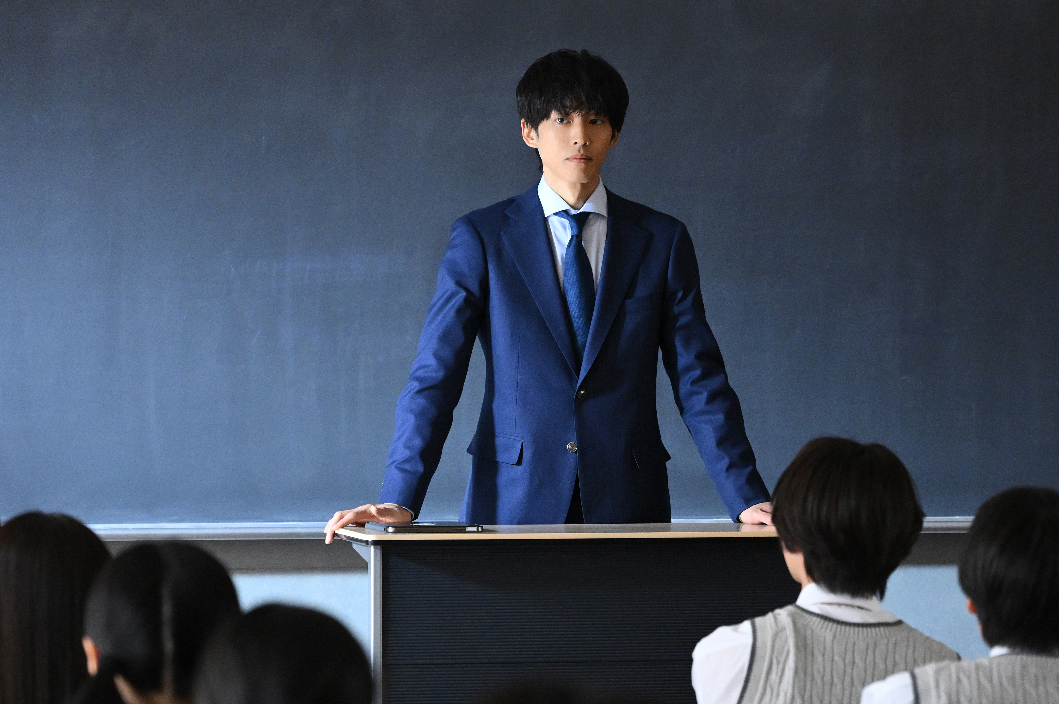 日曜劇場「御上先生」2月23日OA第6話あらすじ 御上（松坂桃李）の兄が