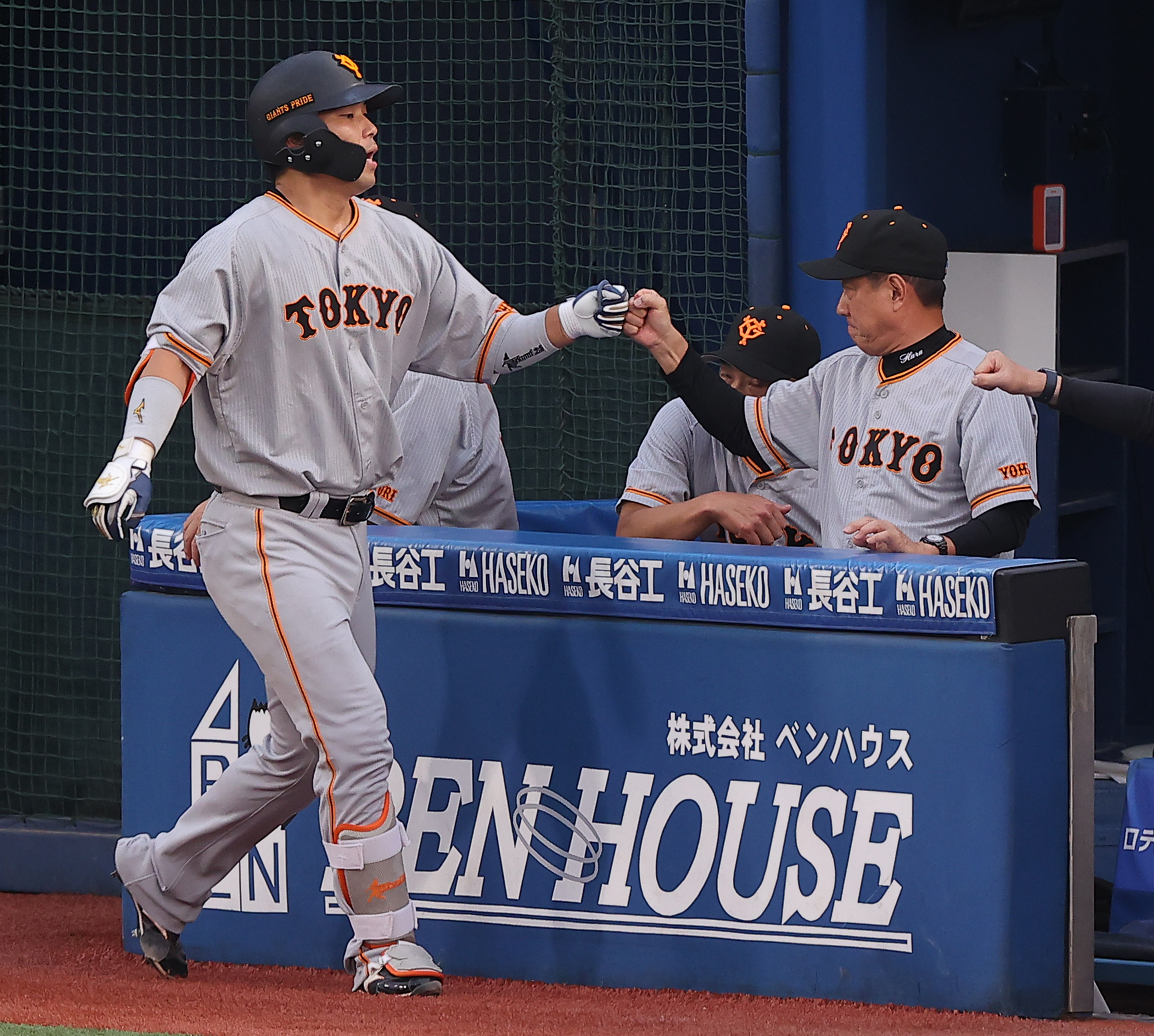 巨人・大城卓三、高校の偉大な先輩・原監督の65歳の誕生日に先制の