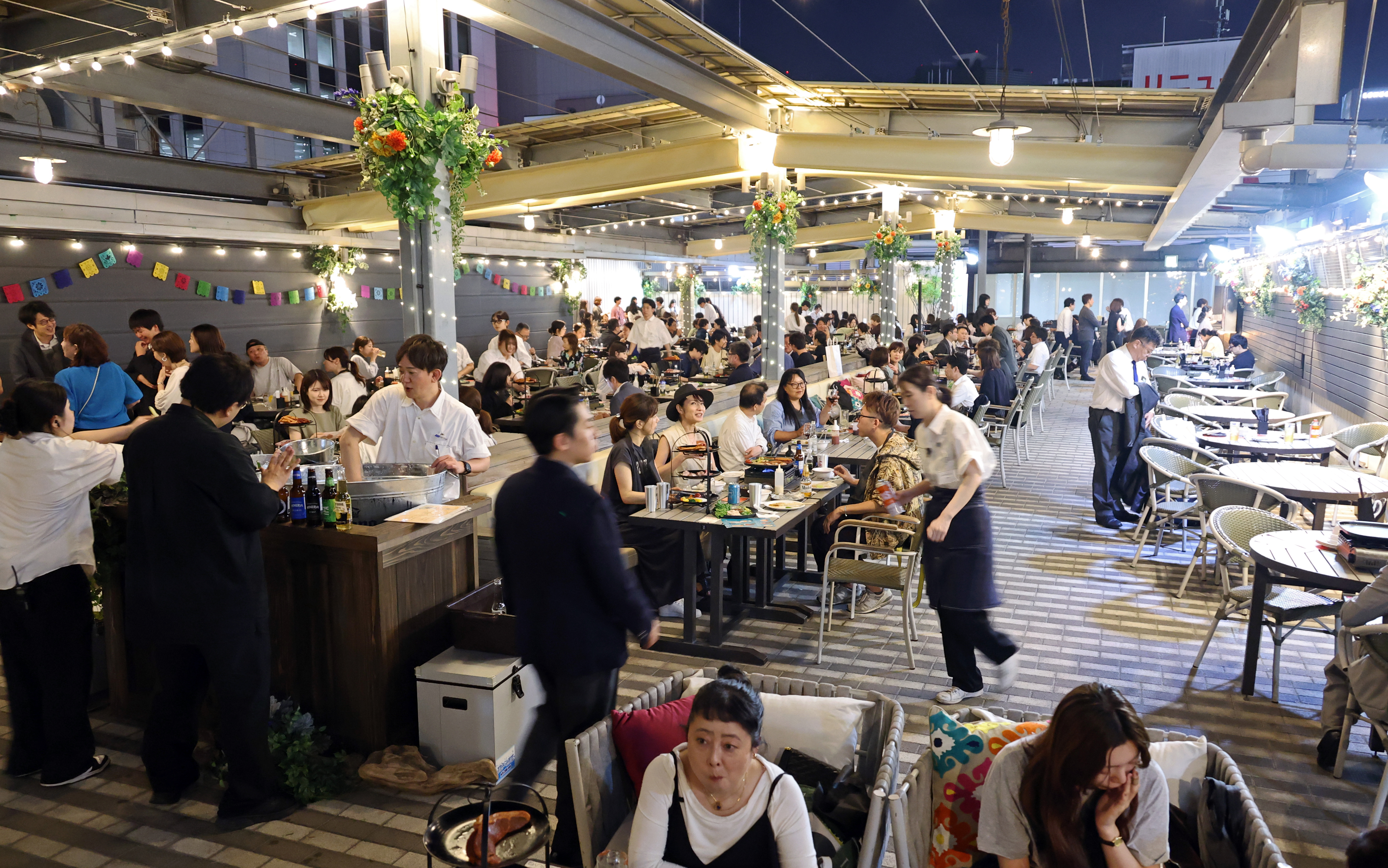 松屋銀座で早くもビアガーデン W杯にちなみテーマはメキシコ、酷暑日に