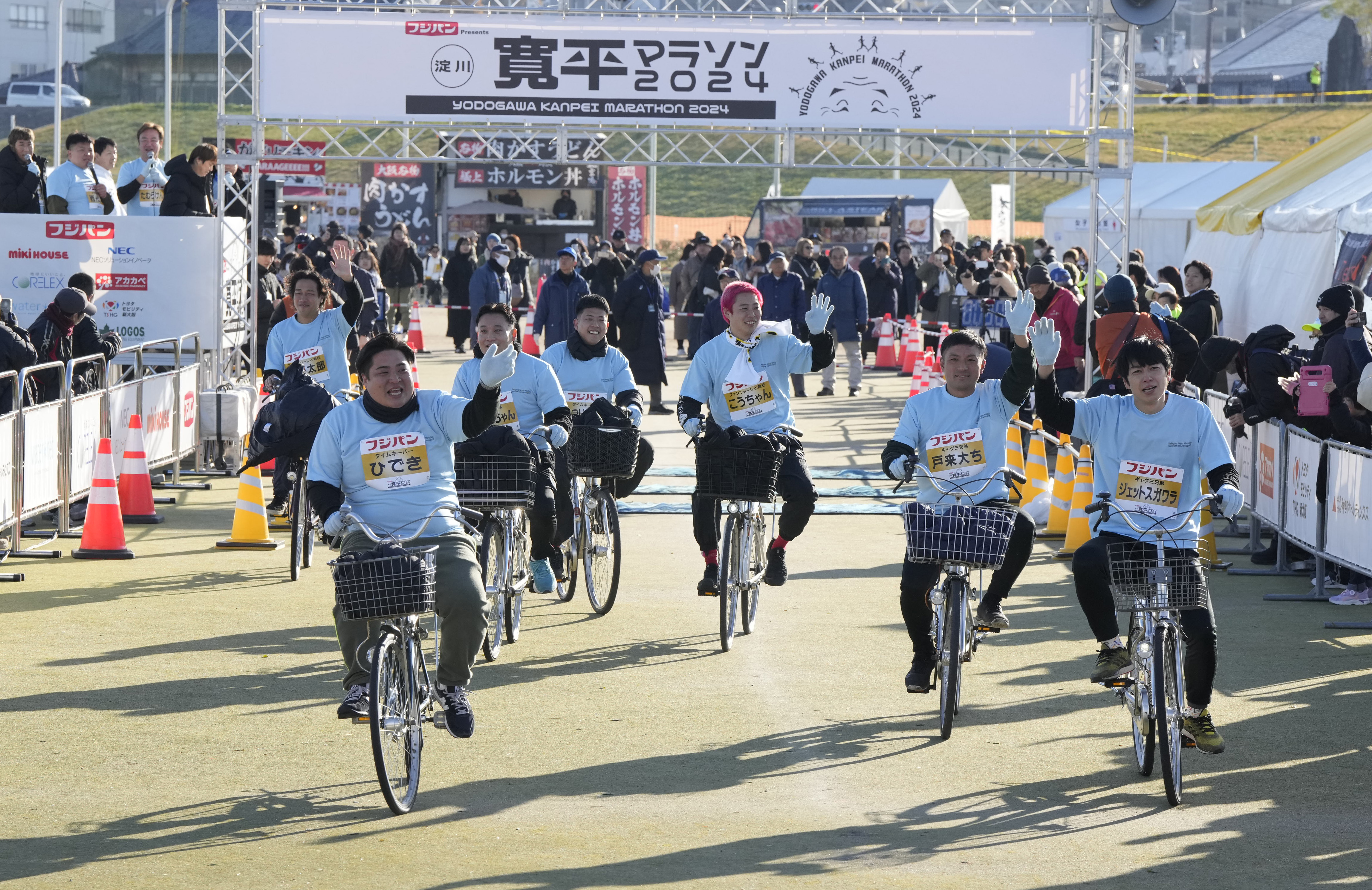 間寛平、ア～メマンゾク！ 3万8000人が走って笑って楽しんだ2日間