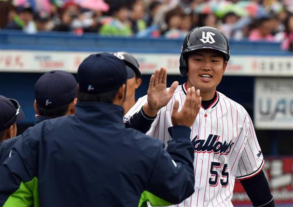 プロ野球通信】「肥後のベーブ・ルース」村上宗隆、オープン戦で鮮烈