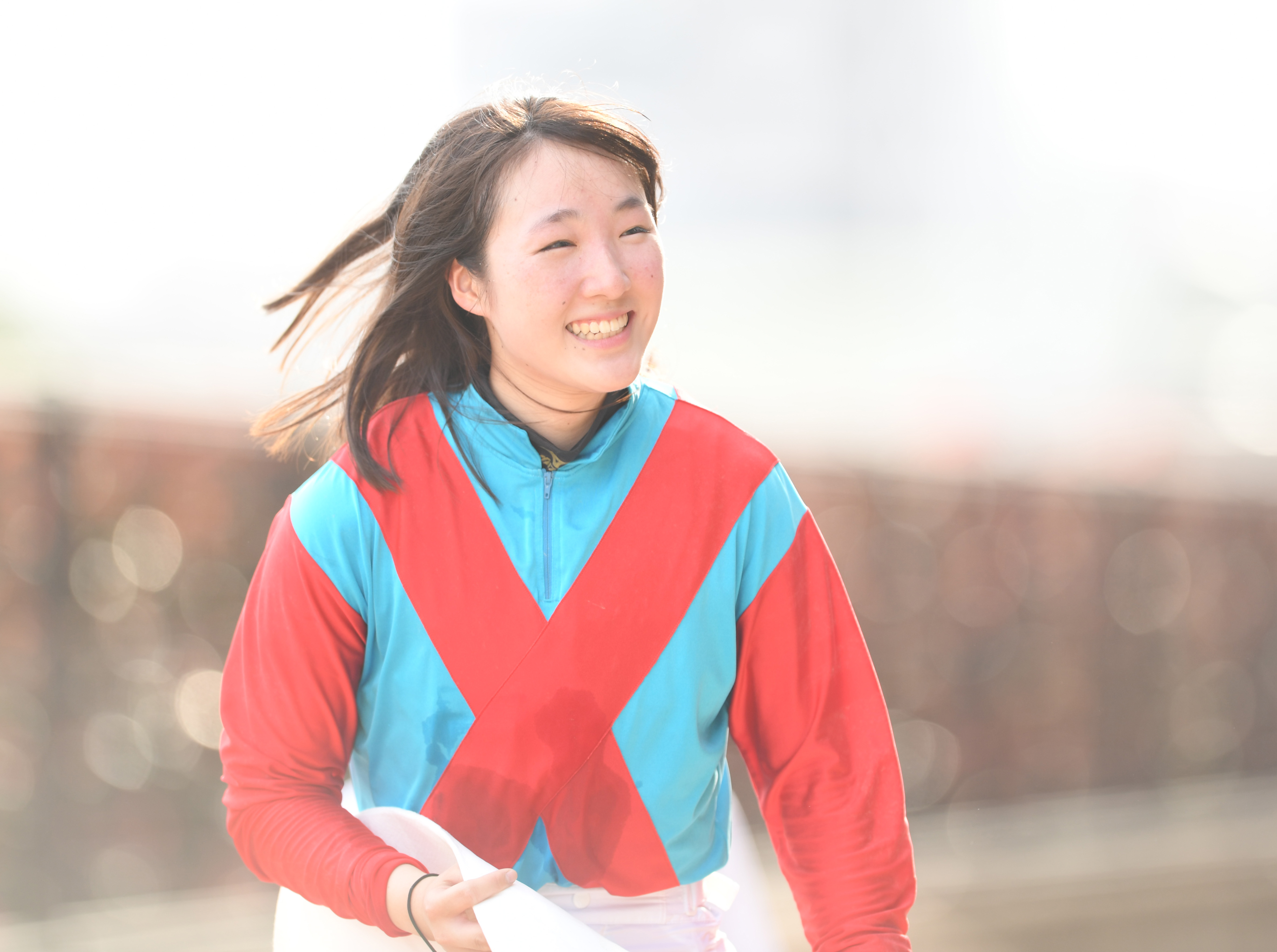 東京初参戦の永島まなみ騎手が最終レースでV「すごく広い競馬場で乗り