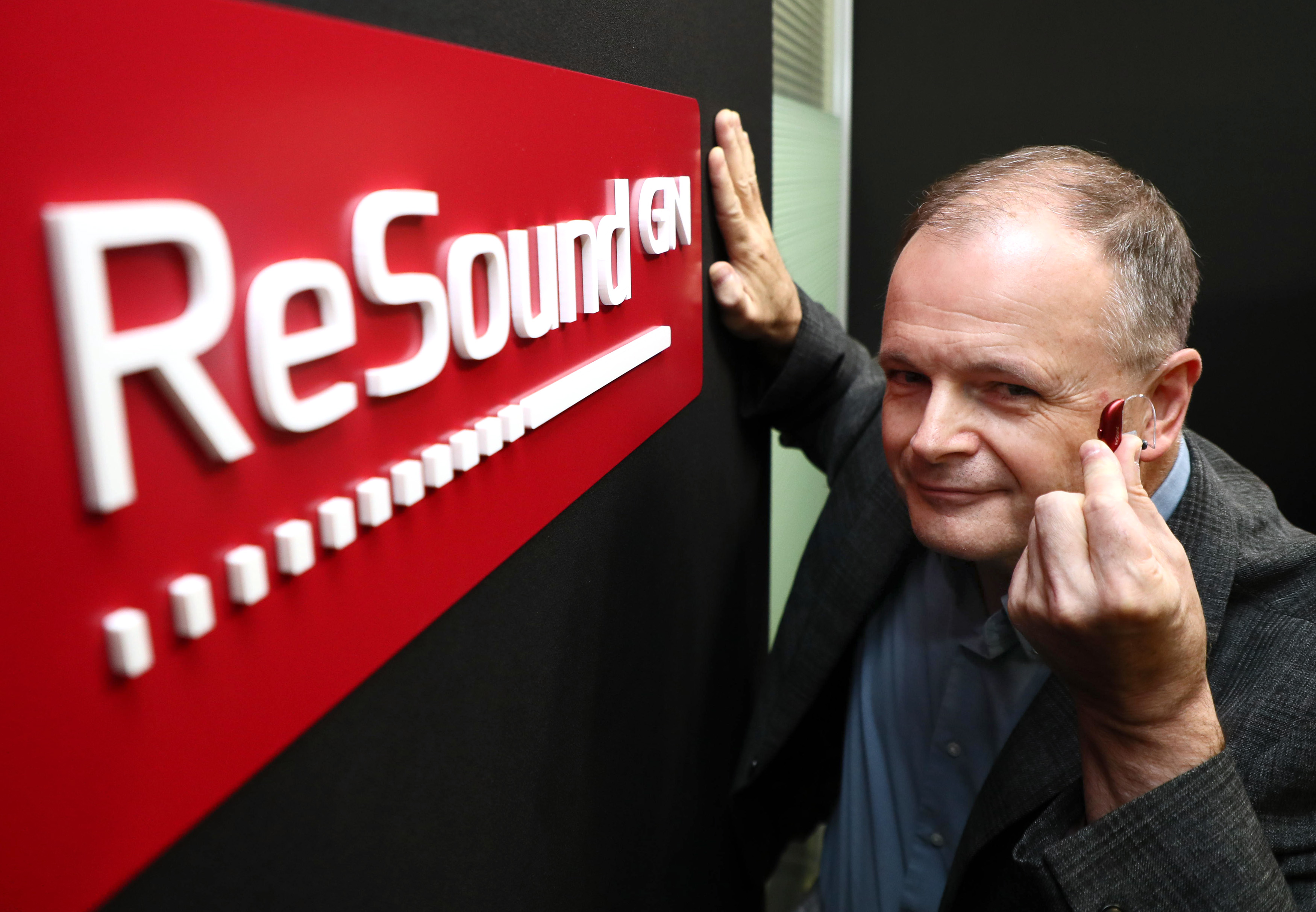 トップ直撃】補聴器がもたらす〝自然な〟生活 日本には聴覚障害者１４００万人 ＧＮヒアリングジャパン、マーティン・アームストロング社長（1/3ページ）  - zakⅡ