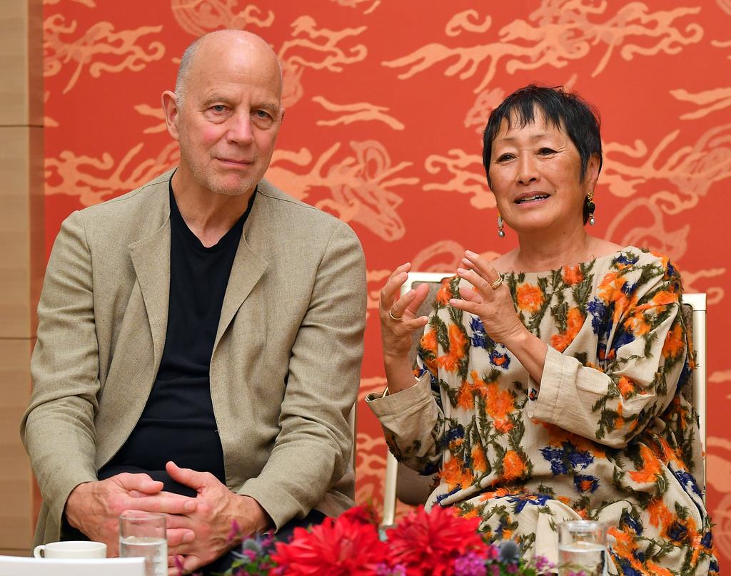 世界文化賞 トッド ウィリアムズさん ビリー ツィンさん 建築部門 お互い違うからよりよく協力できる 1 3ページ 産経ニュース 世界文化賞 トッド ウィリアムズさん ビリー ツィンさん 建築部門 お互い違うからよりよく協力できる 1 3ページ 産経ニュース