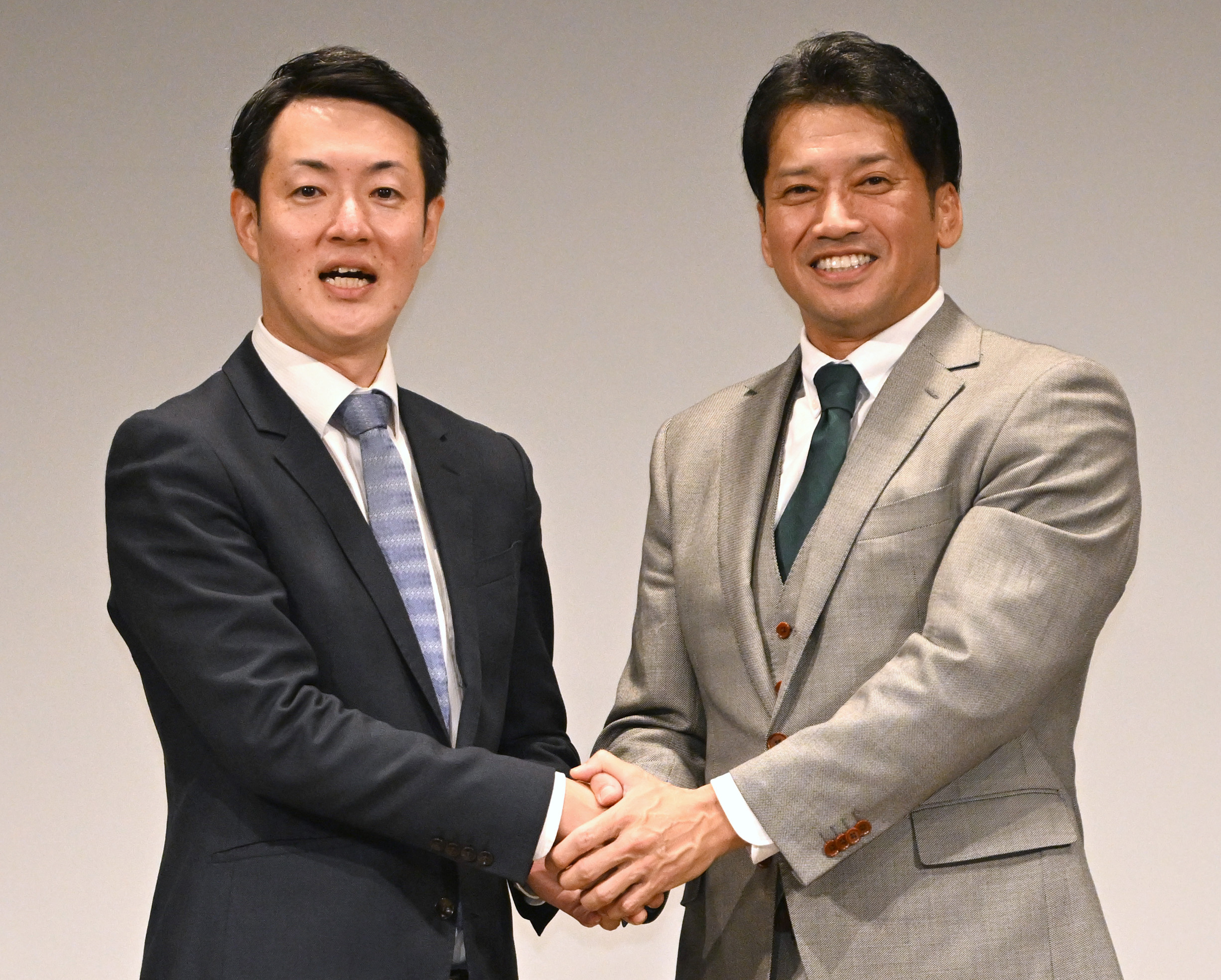 大阪市長候補決める維新予備選、横山府議と岡崎市議が最終選考へ（写真