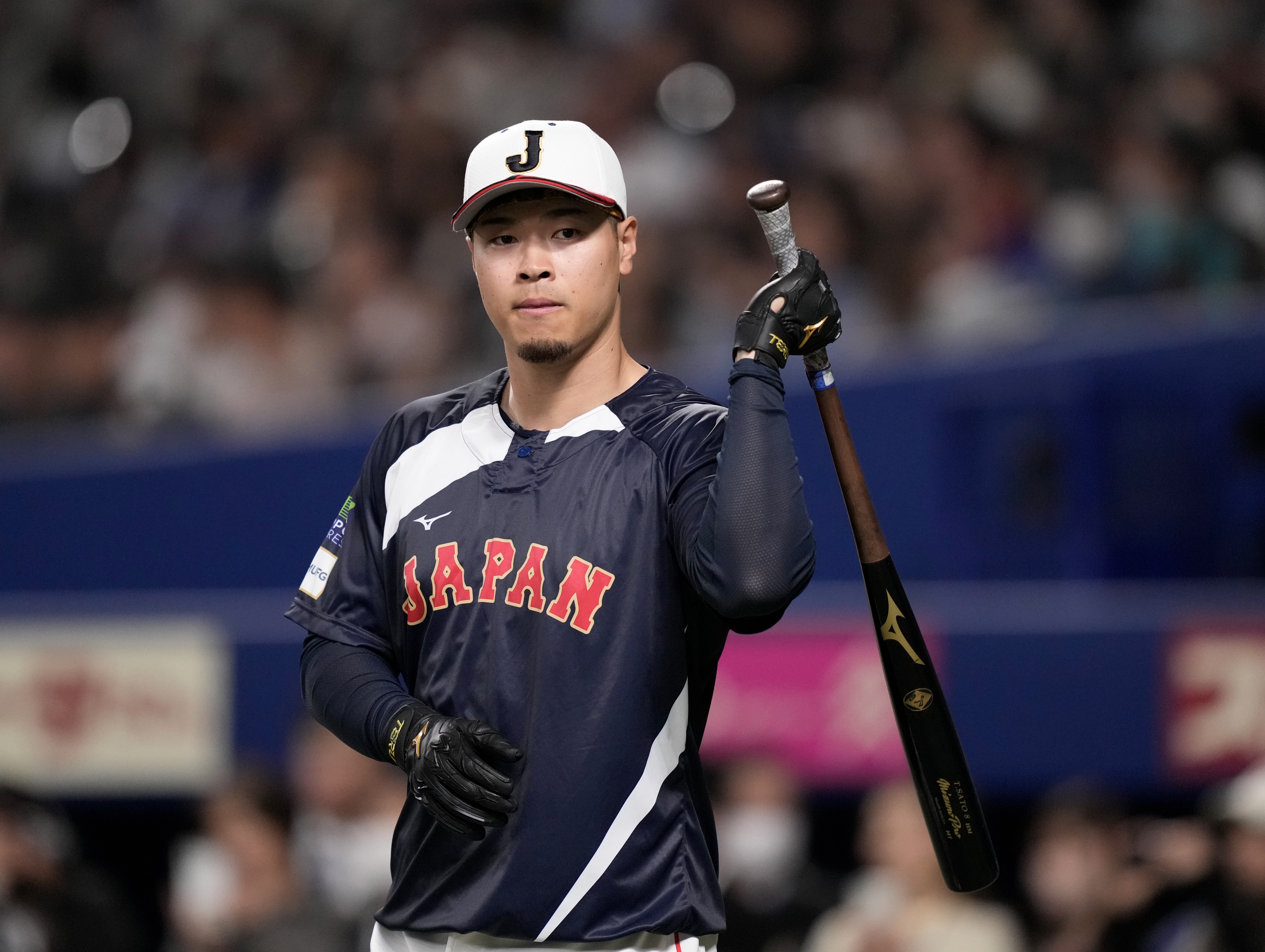 侍ジャパン・佐藤輝明&森下翔太がメジャー式の〝ノーヘル打撃練習〟で