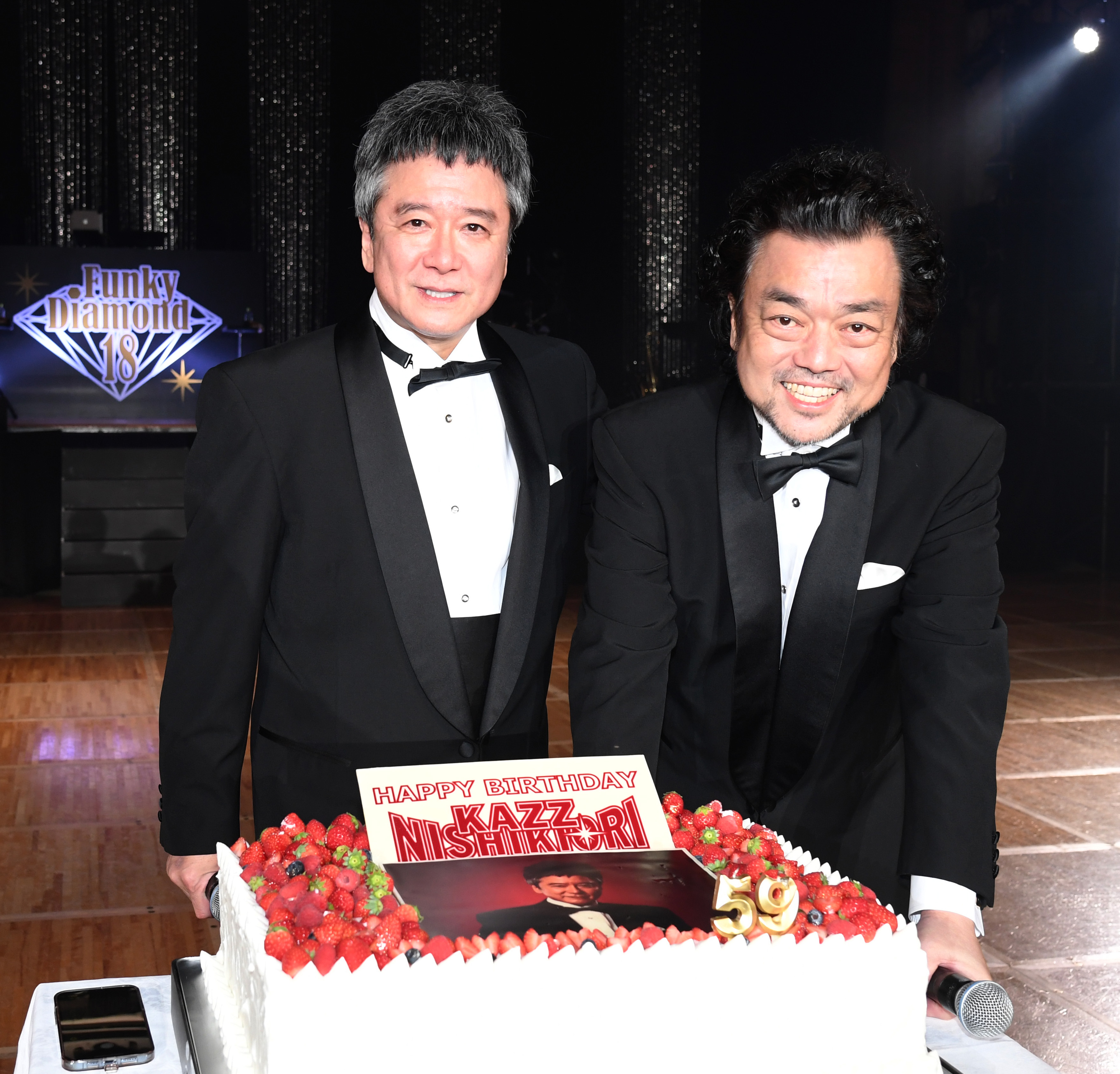 錦織一清「生涯で一番うれしい誕生日です！」 ５９歳生誕祭、Ｆｕｎｋｙ Ｄｉａｍｏｎｄ１８の盟友パパイヤ鈴木とファンと祝った（1/2ページ） - サンスポ