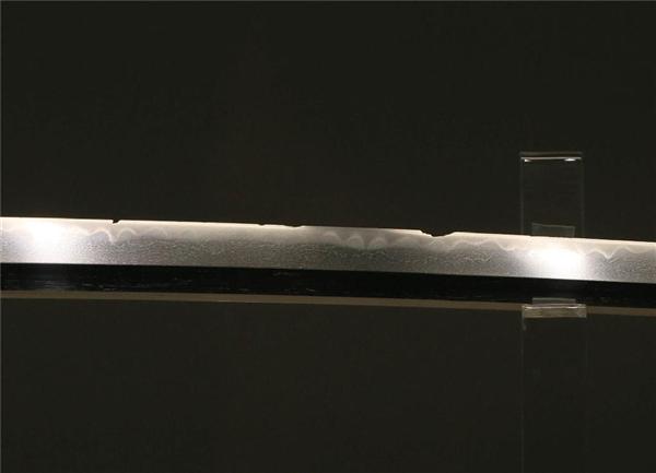 歴史インサイド 坂本龍馬展で実現した 奇跡 激しく斬り合った二振りの刀が１５０年ぶり巡り合い 生々しい刃こぼれが語るパークス襲撃 1 4ページ 産経ニュース