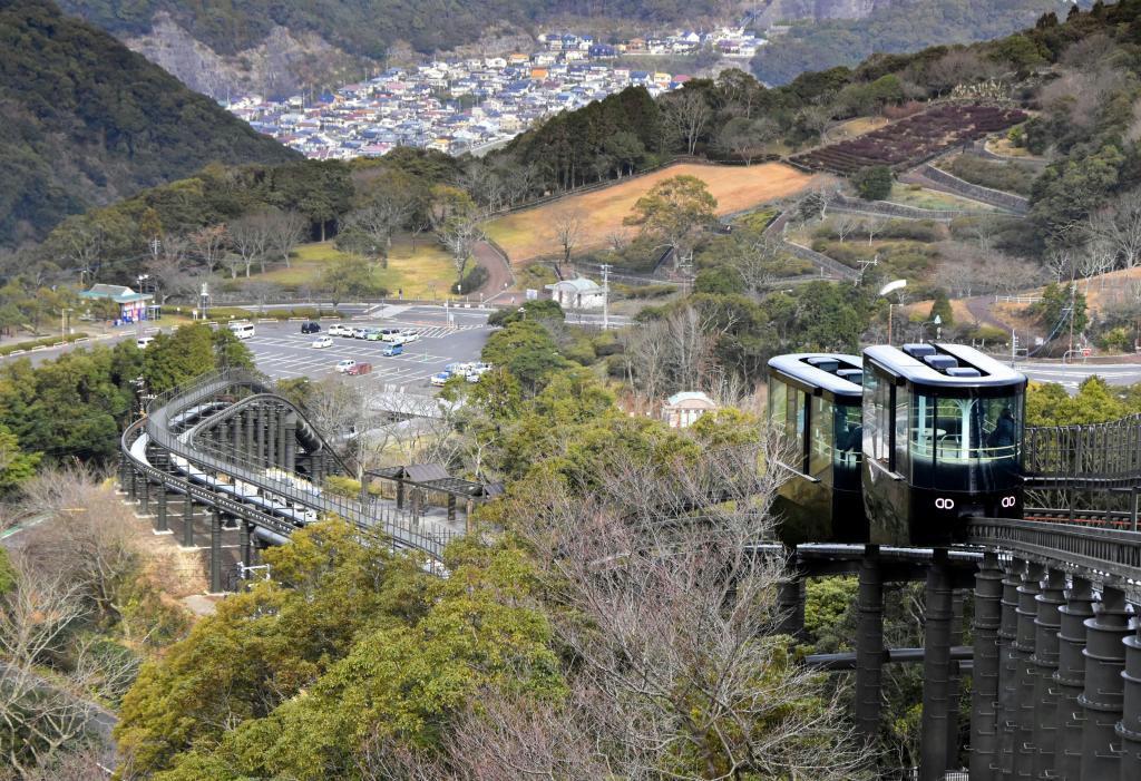 優雅に長崎の夜景堪能 稲佐山にスロープカー あすから運行 産経ニュース