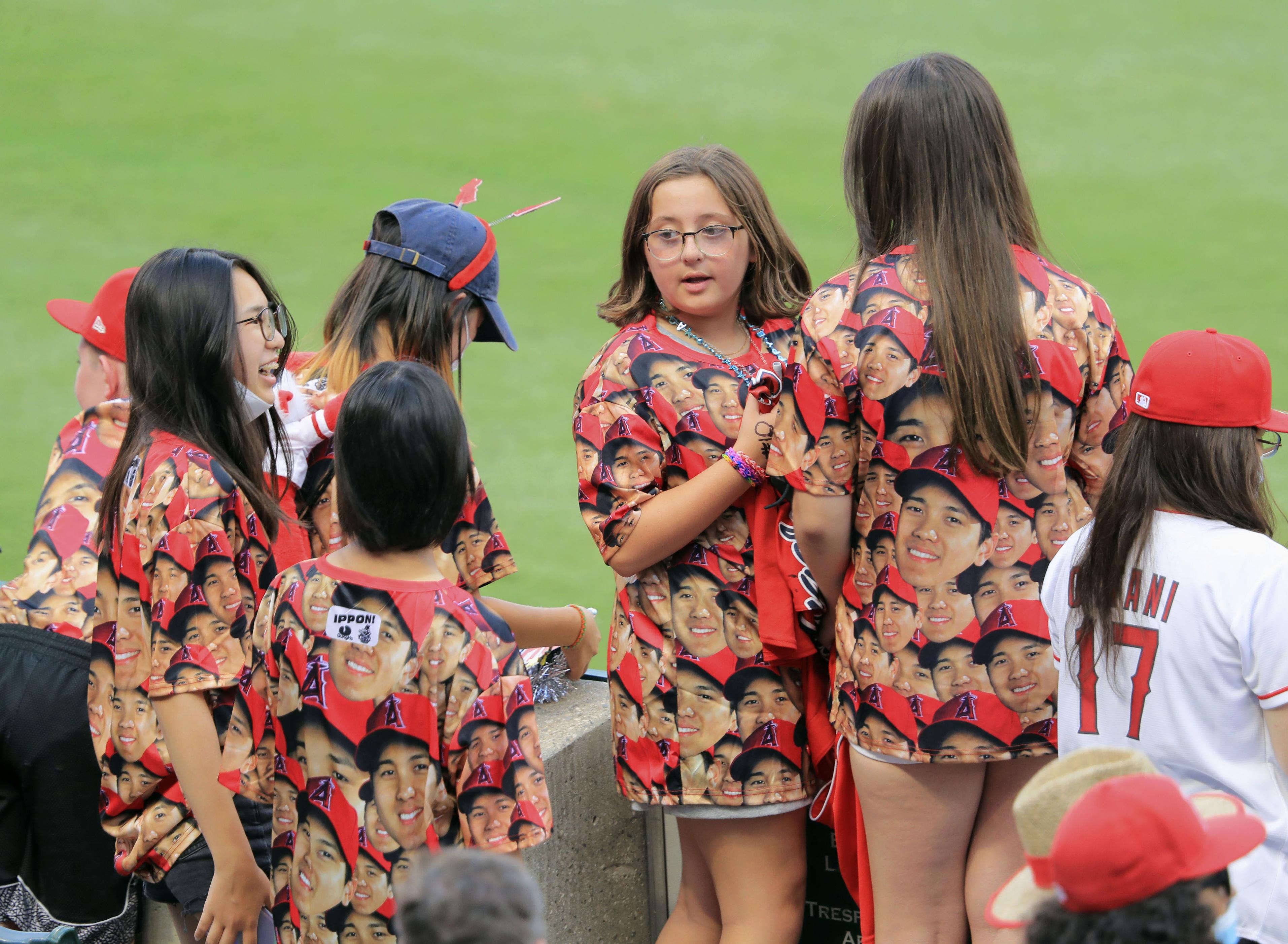 2022年春夏 大谷翔平選手 顔Ｔシャツ × エンゼルス ラリーモンキー