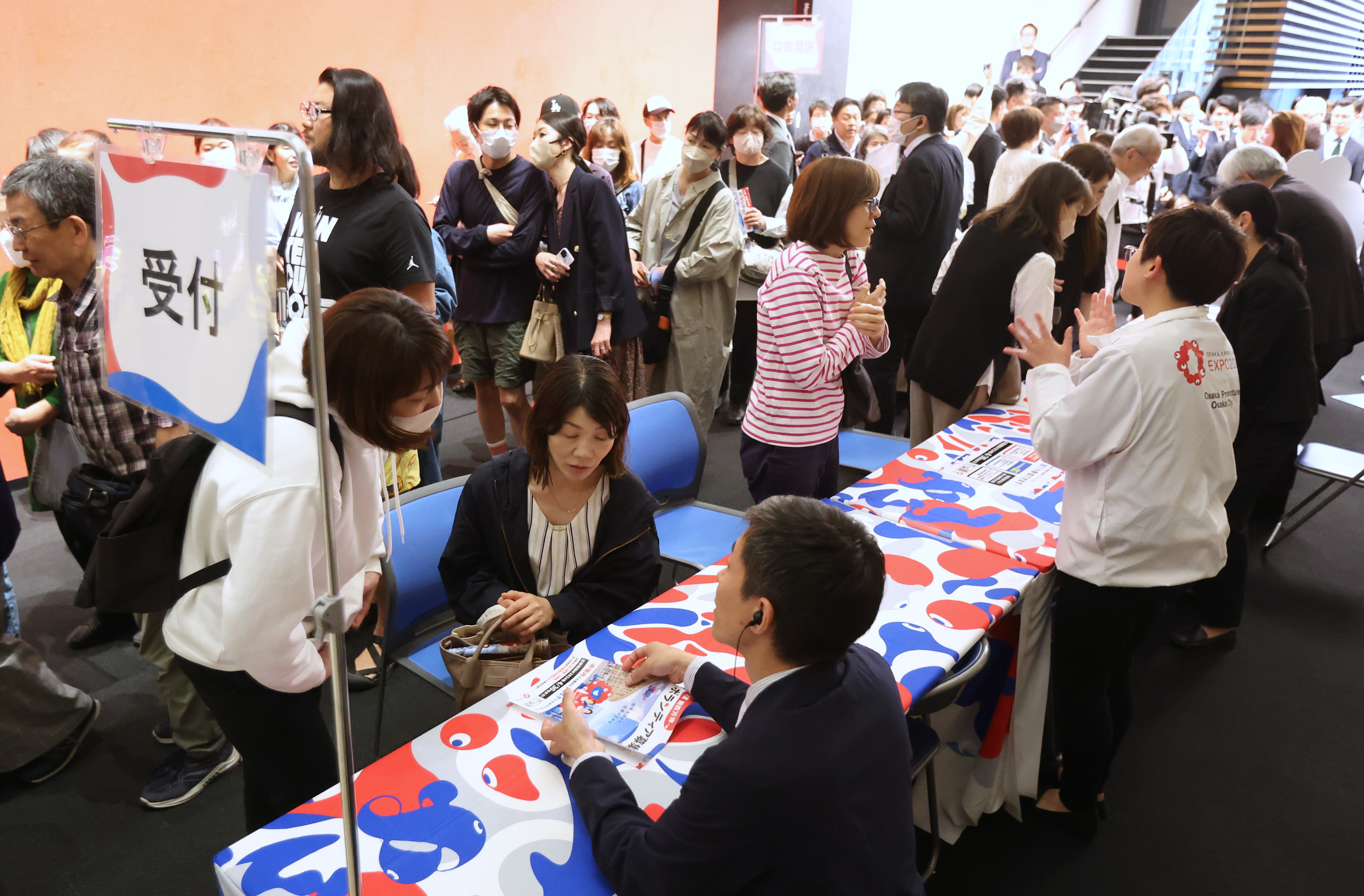 万博ボランティア盛況、締め切り前に目標2万人超える応募「せっかく