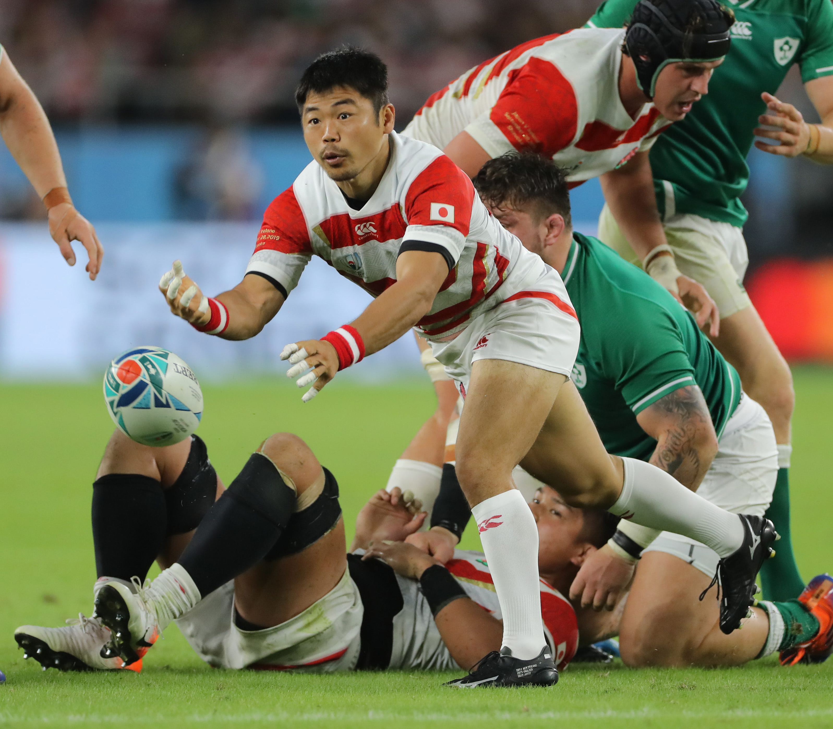 ラグビー名門・京都工学院高のジャージーが「赤黒」の謎 山口良治総