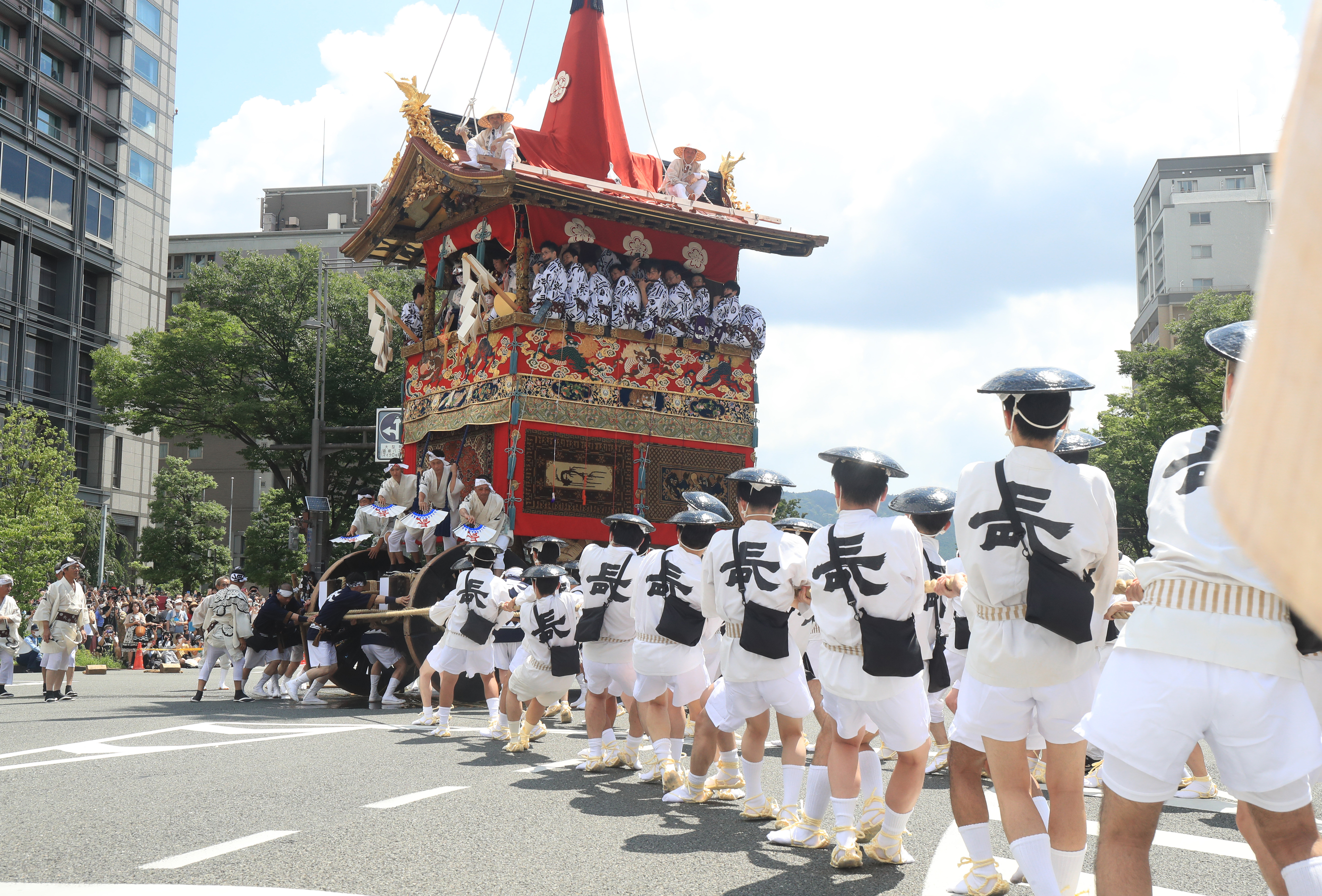 1席数十万円も…相次ぐ夏祭り高額プレミアム席、戦略は - 産経ニュース