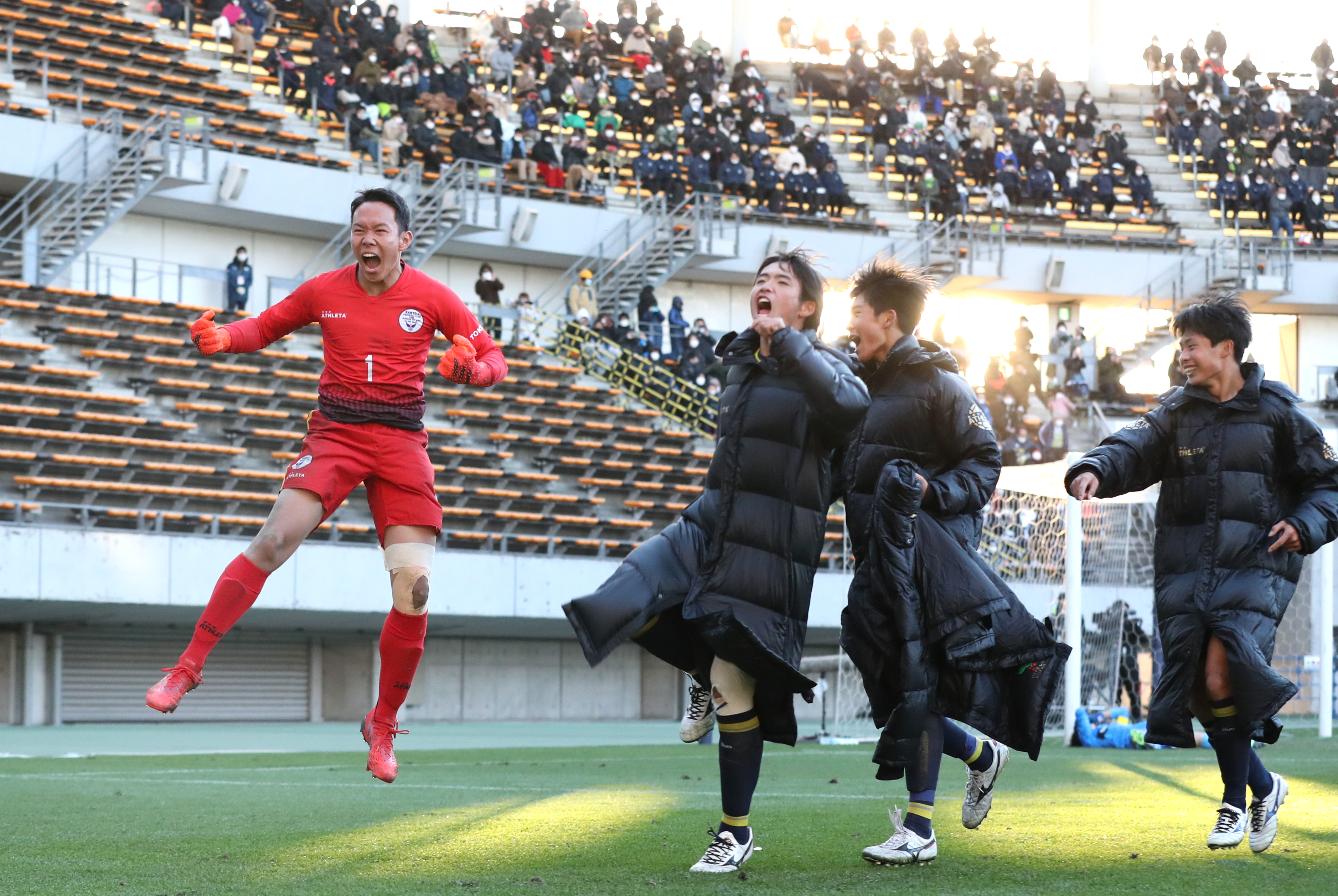 ミラクル関東第一が初の４強 ｐｋ戦でｇｋ笠島が止めた 止めた 高校サッカー イザ
