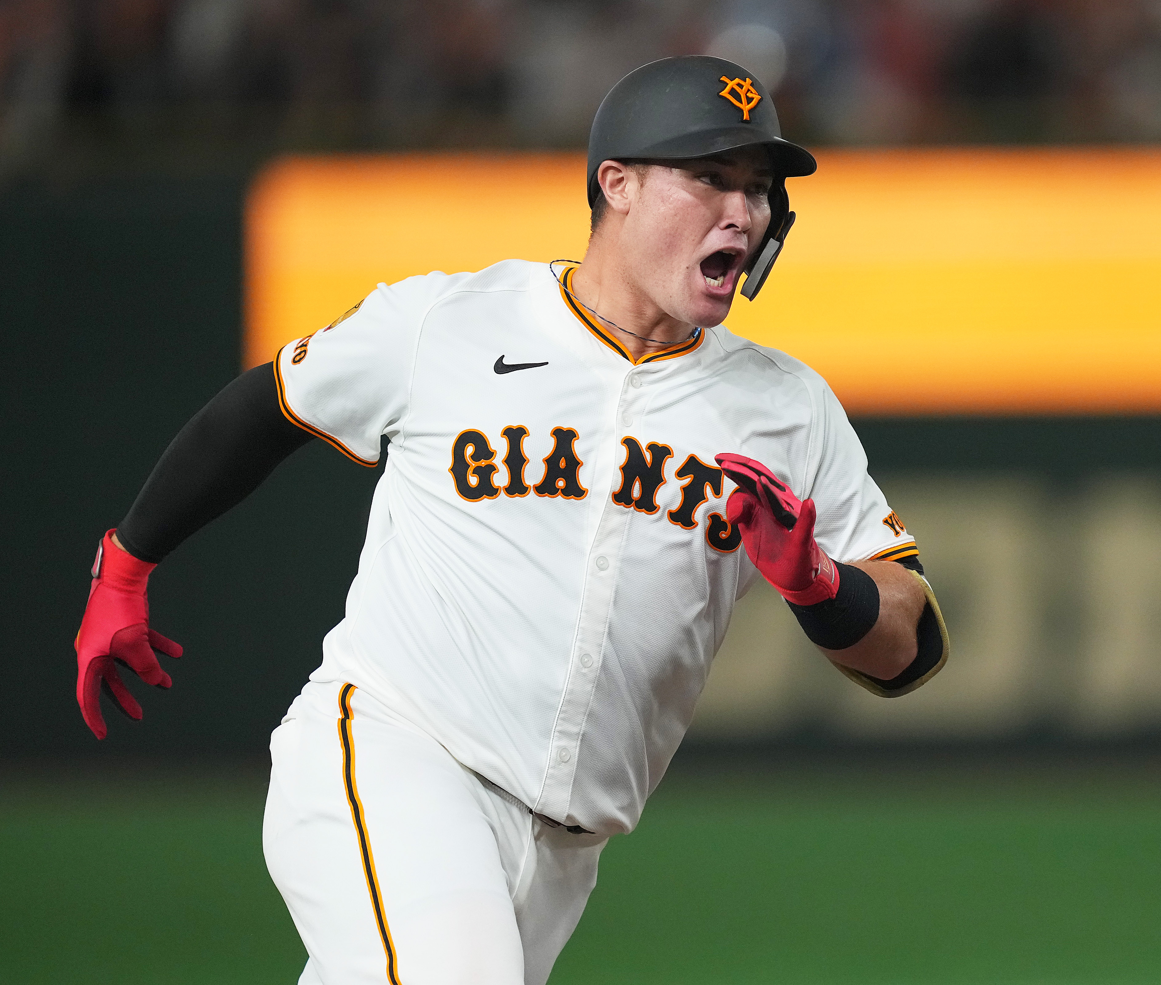 巨人が5点差逆転で阪神に勝利 同点3ランのリチャード「何をしていたか