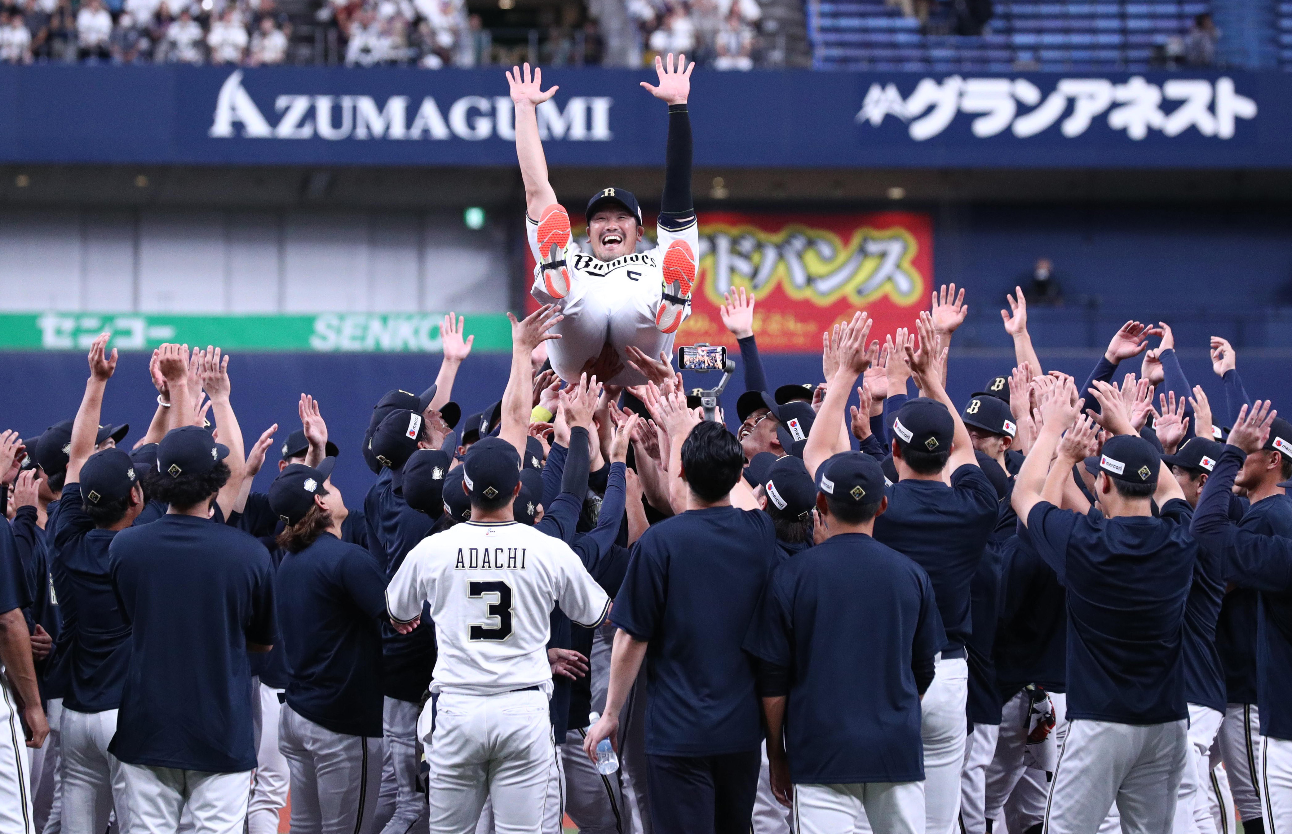最終価格安達了一選手兼コーチオリックス・バファローズ Sサイズ ハイ 