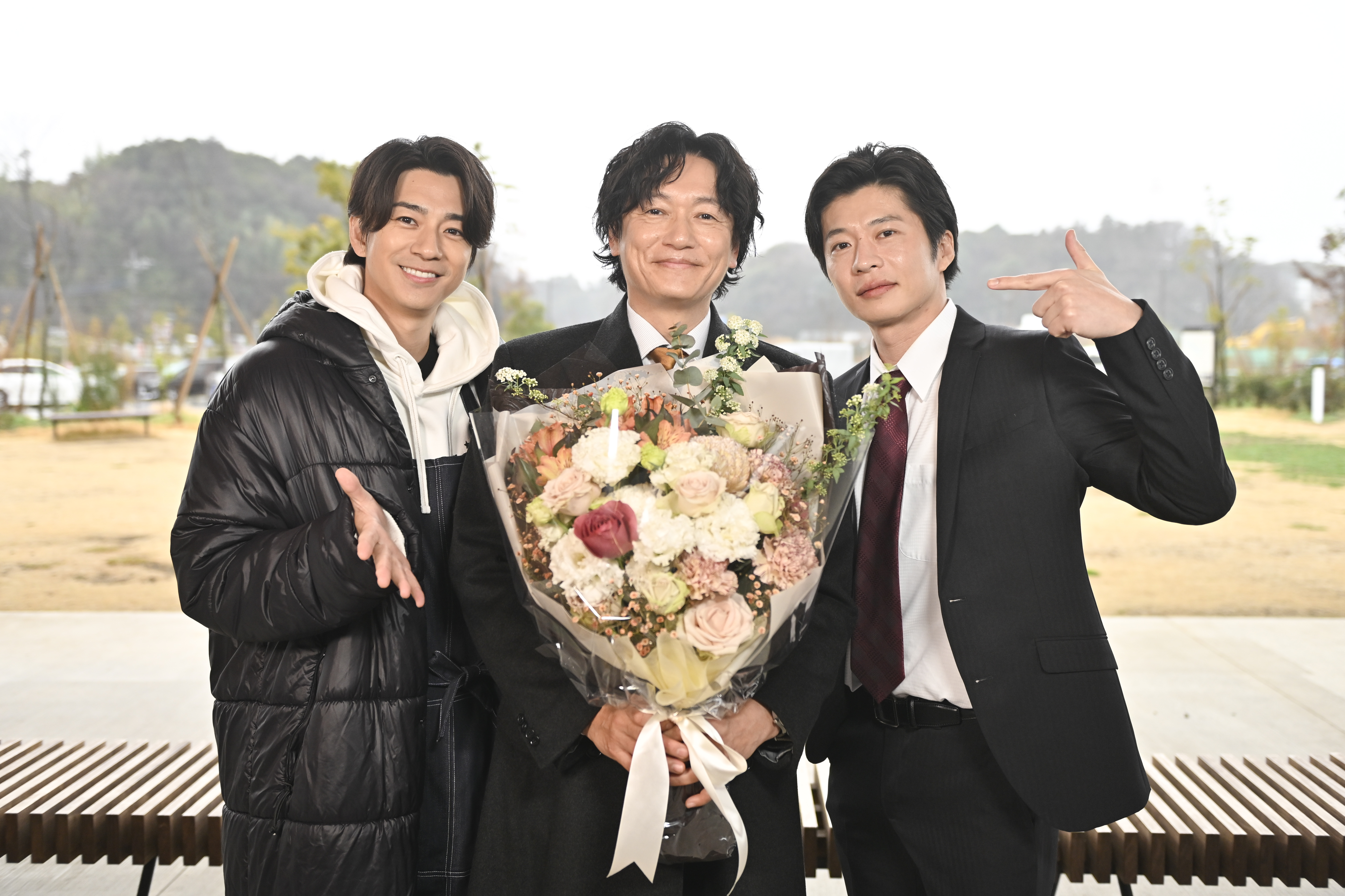 おっさんずラブ」田中圭、林遣都、吉田鋼太郎らがクランクアップ