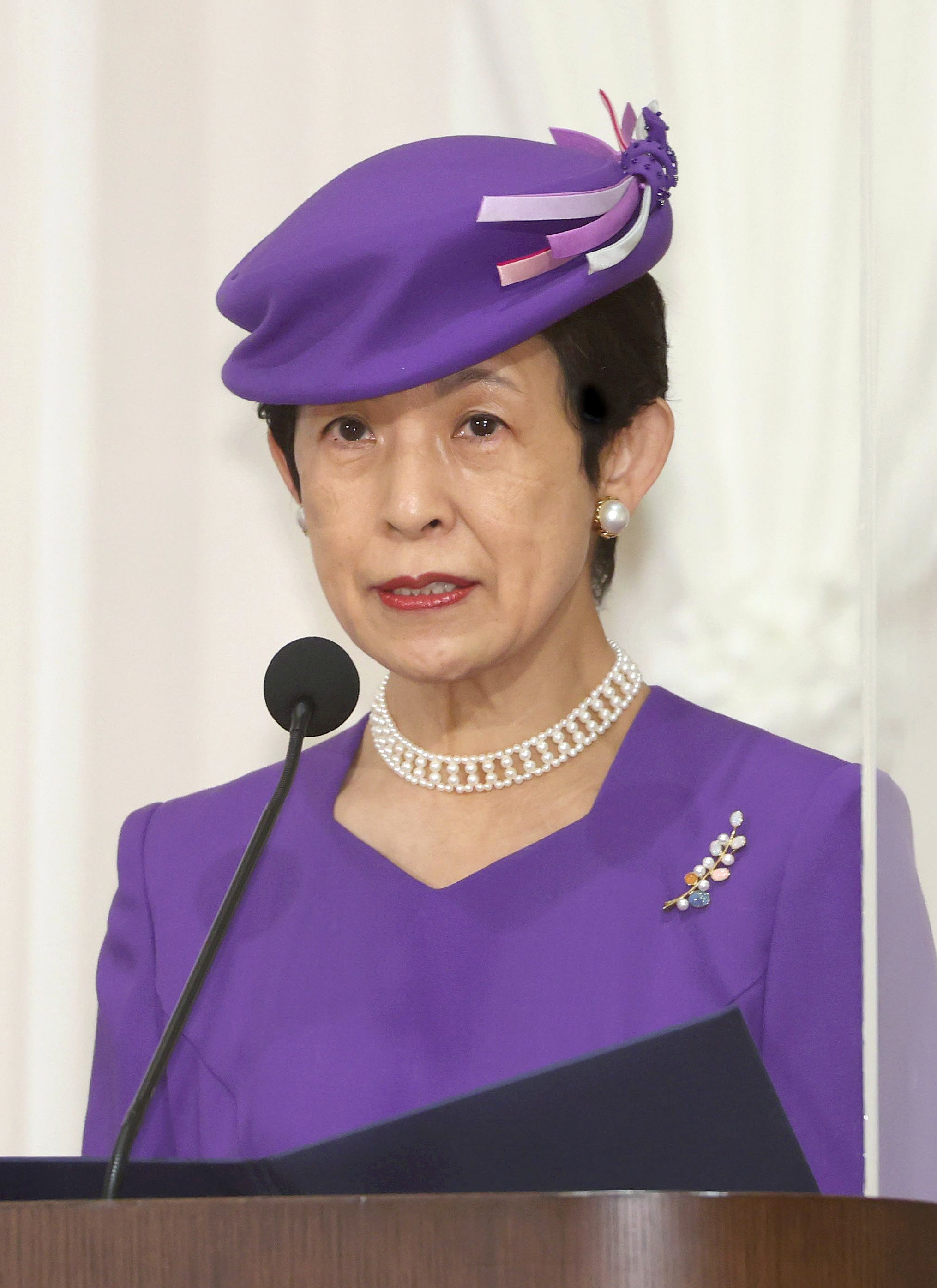 高円宮妃久子さま 若い研究者の斬新な発想に感心 産経ニュース