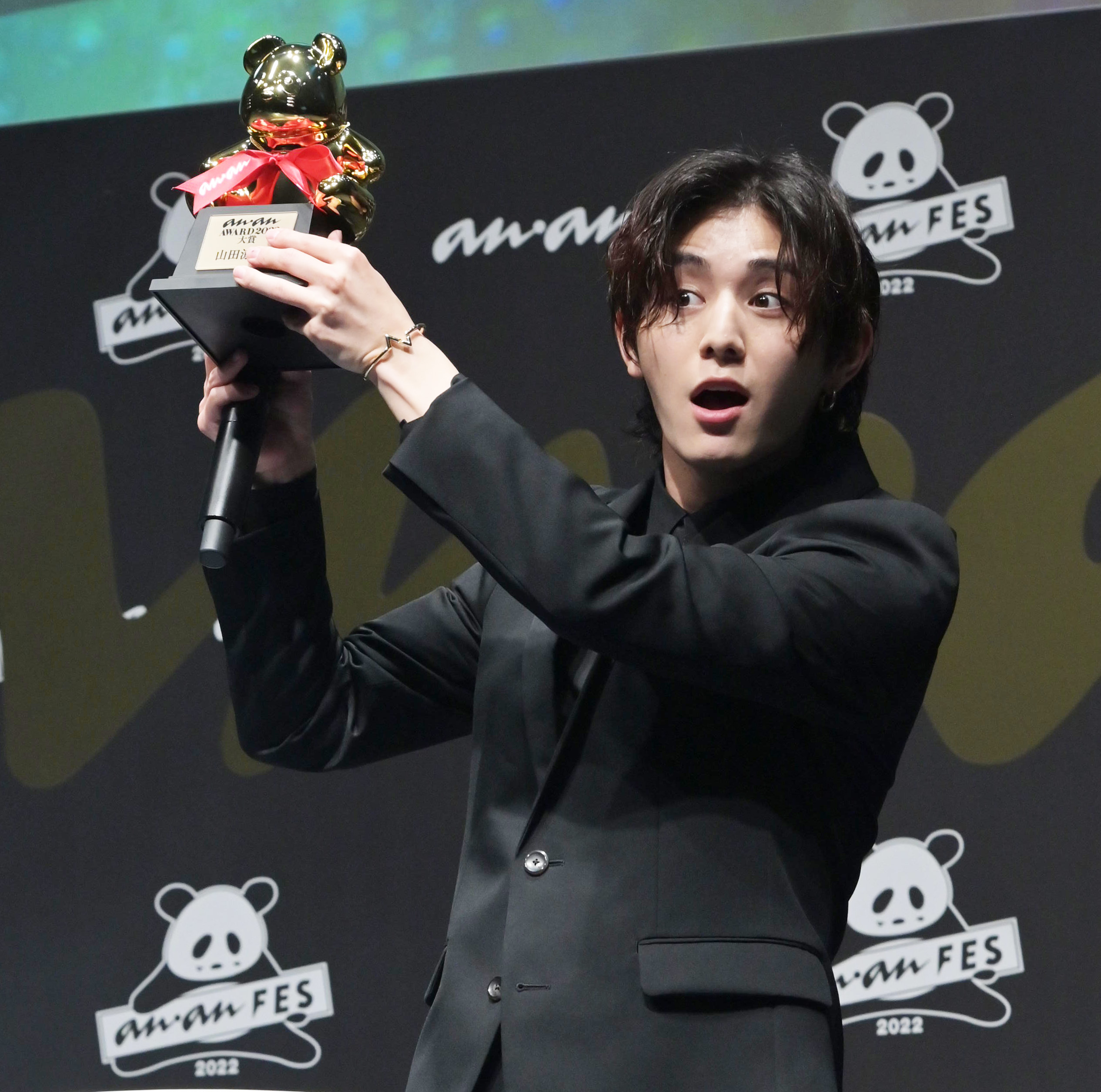 JUMP山田涼介、今後の目標は「いつか国立競技場でライブをやりたい