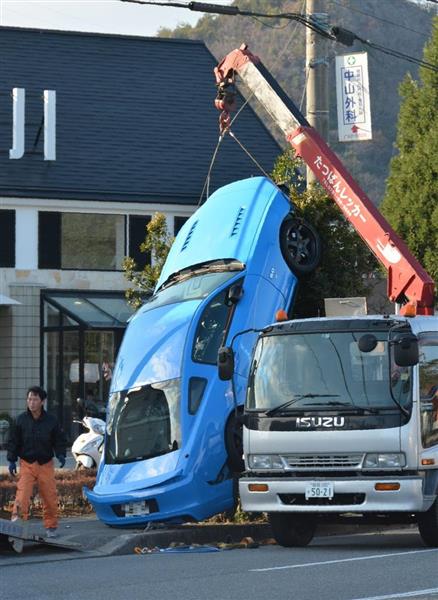 不運 追突された車が 棒立ち 兵庫 姫路 産経ニュース