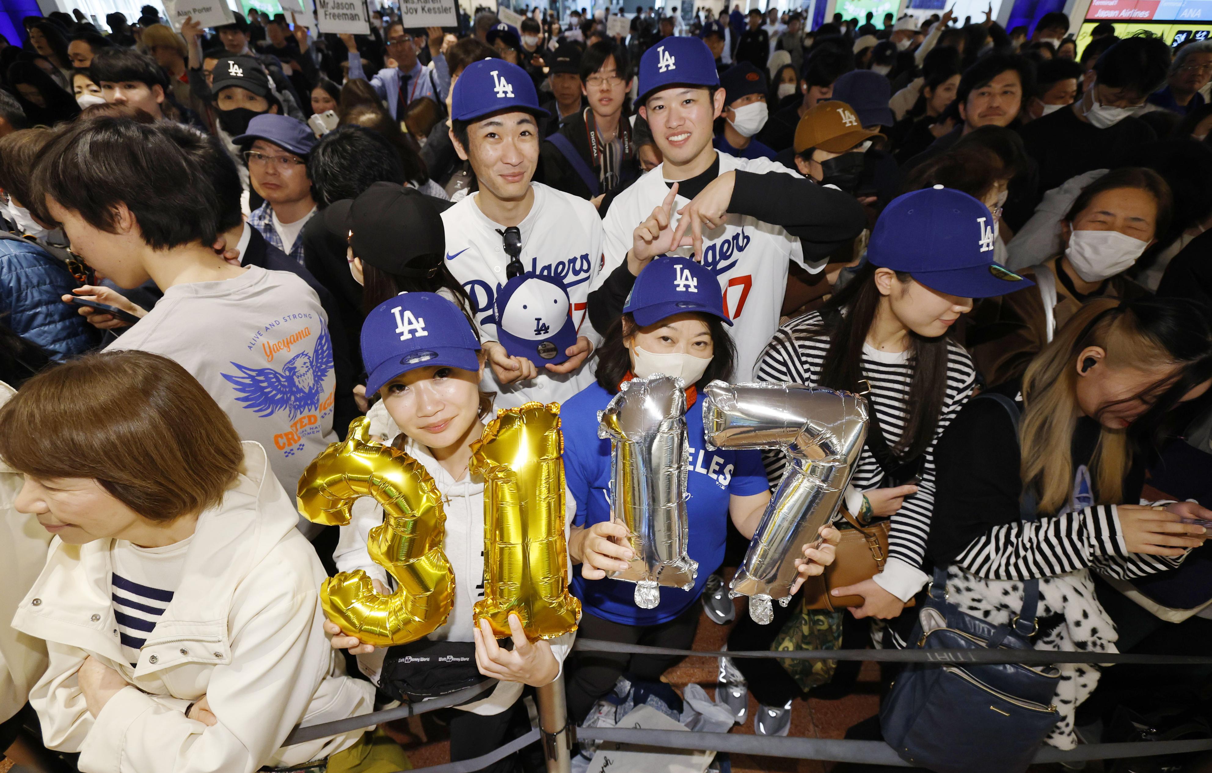 MLB】ドジャース・大谷翔平、来日即練習！ ロバーツ監督明かした、16日 