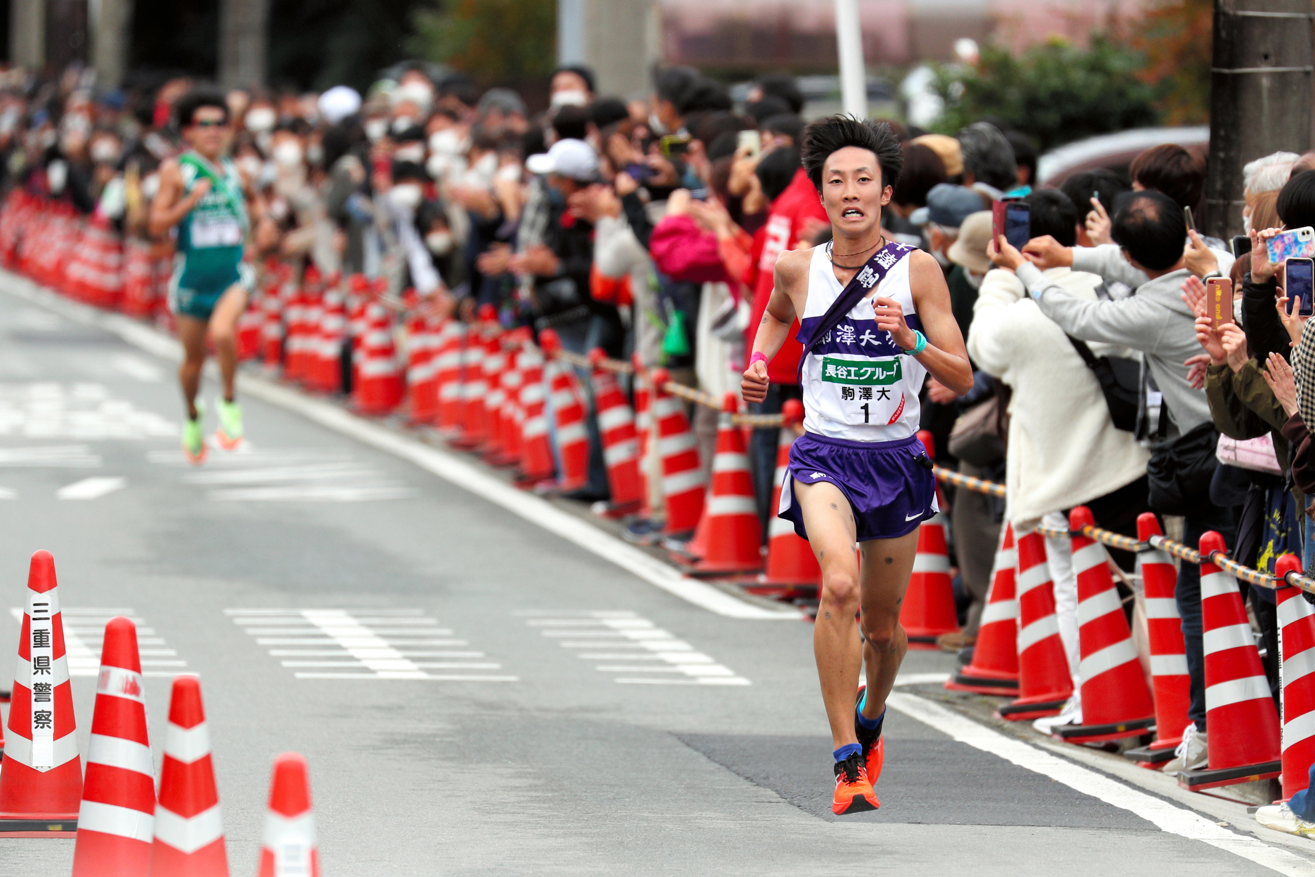 駒大 逆転で２連覇 主力欠きながら混戦制す 全日本大学駅伝 イザ