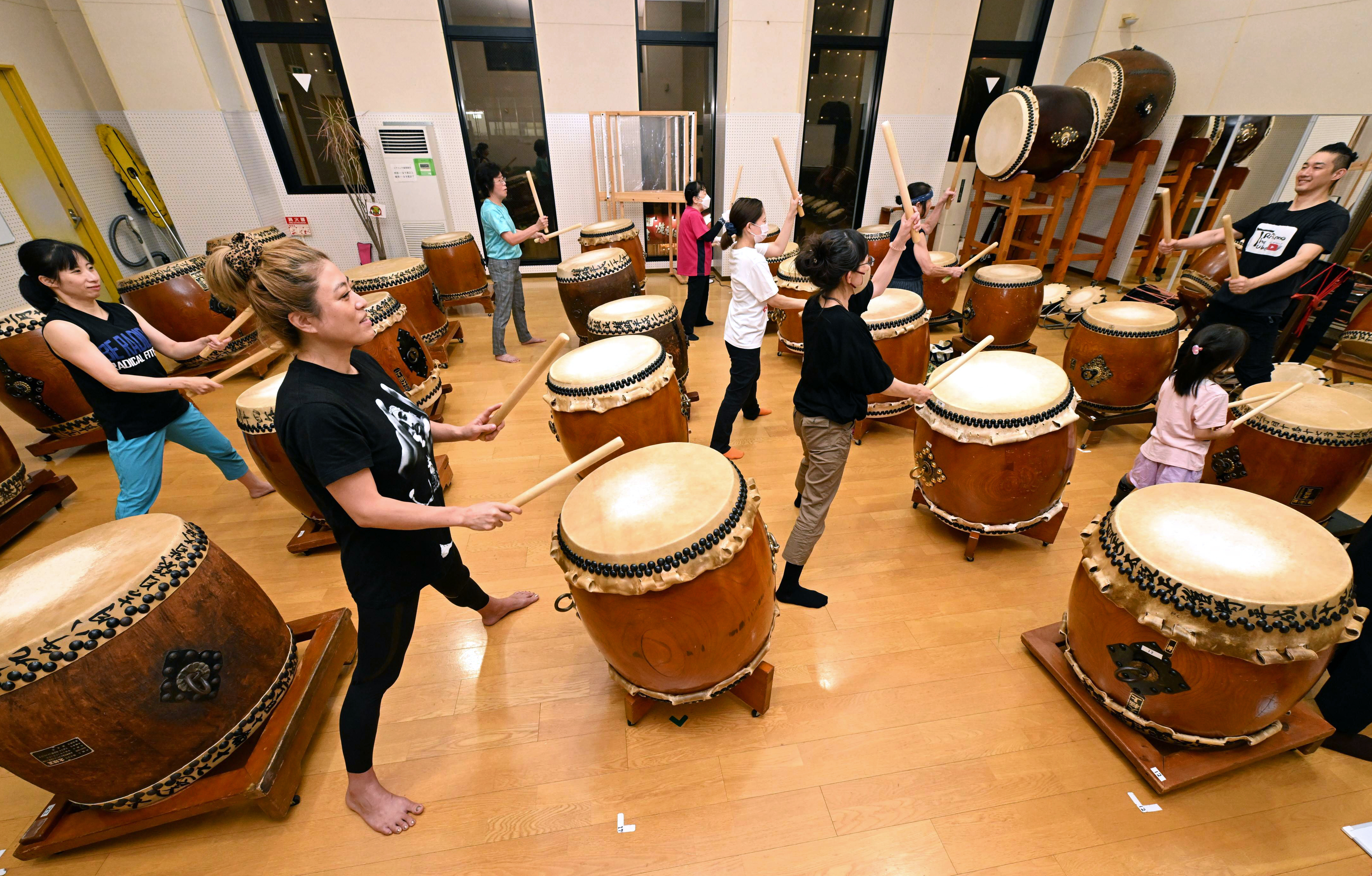 太鼓正　小太鼓　だんじり太鼓　和太鼓 太鼓正 小太鼓 だんじり太鼓 和太鼓 和太鼓製造・販売 / 和楽器・和太鼓