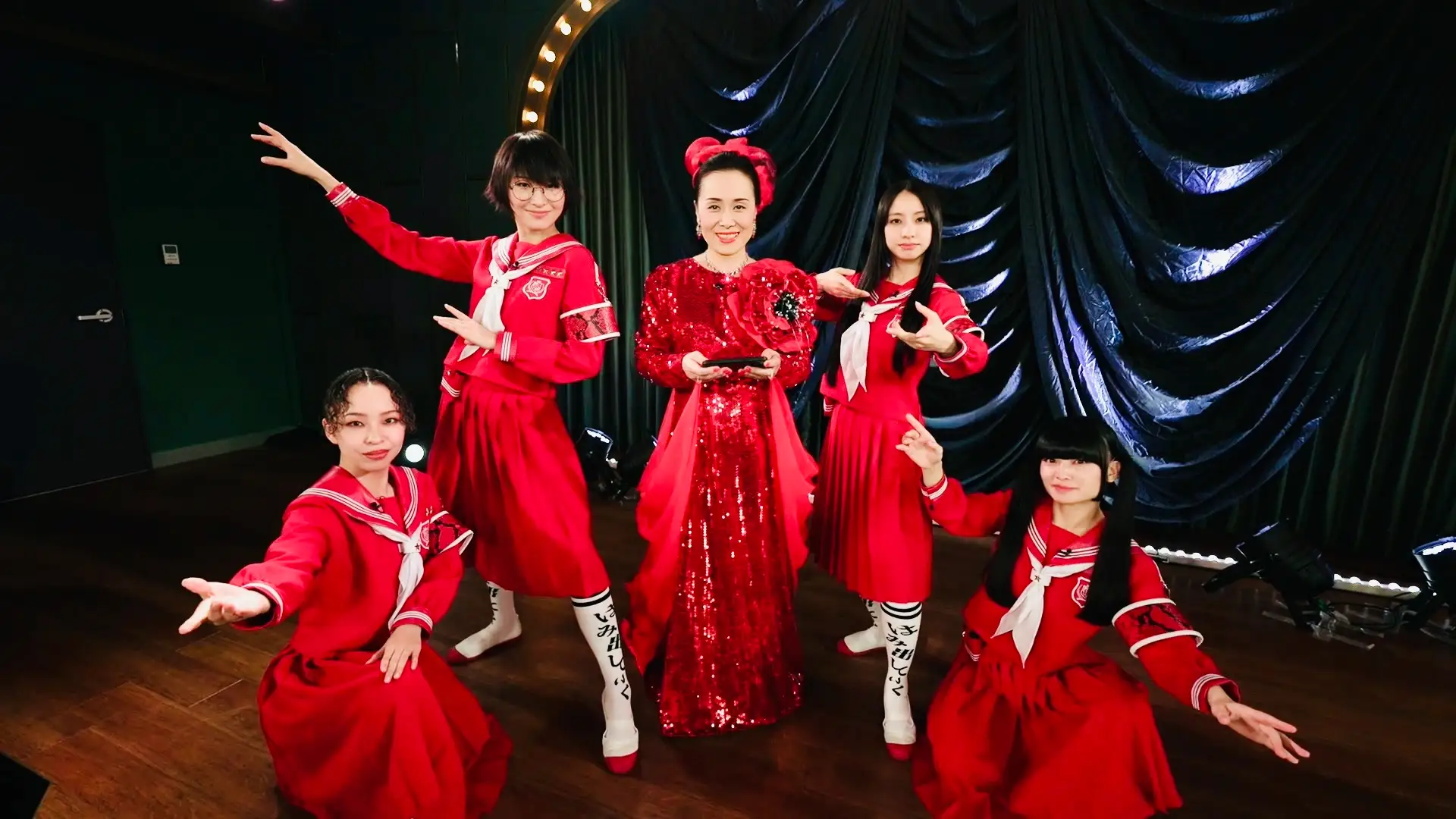 AIで蘇る美空ひばり、新しい学校のリーダーズと「真赤な太陽」をコラボ