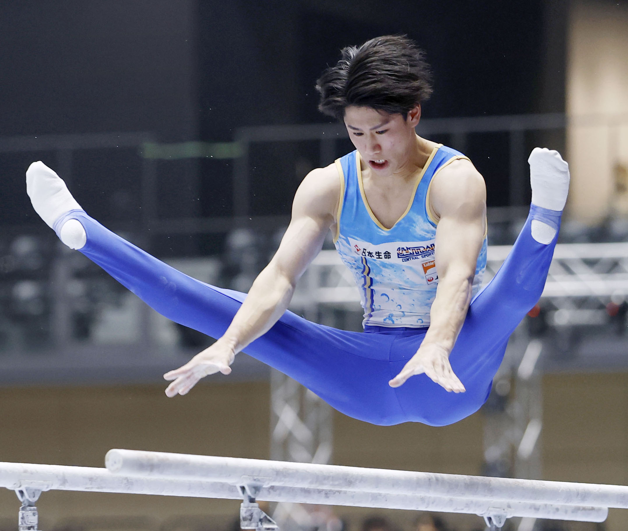値下げしました。 体操競技 日本代表画像集 橋本大輝、平行棒で決勝進出 全日本種目別が開幕／体操 - サンスポ