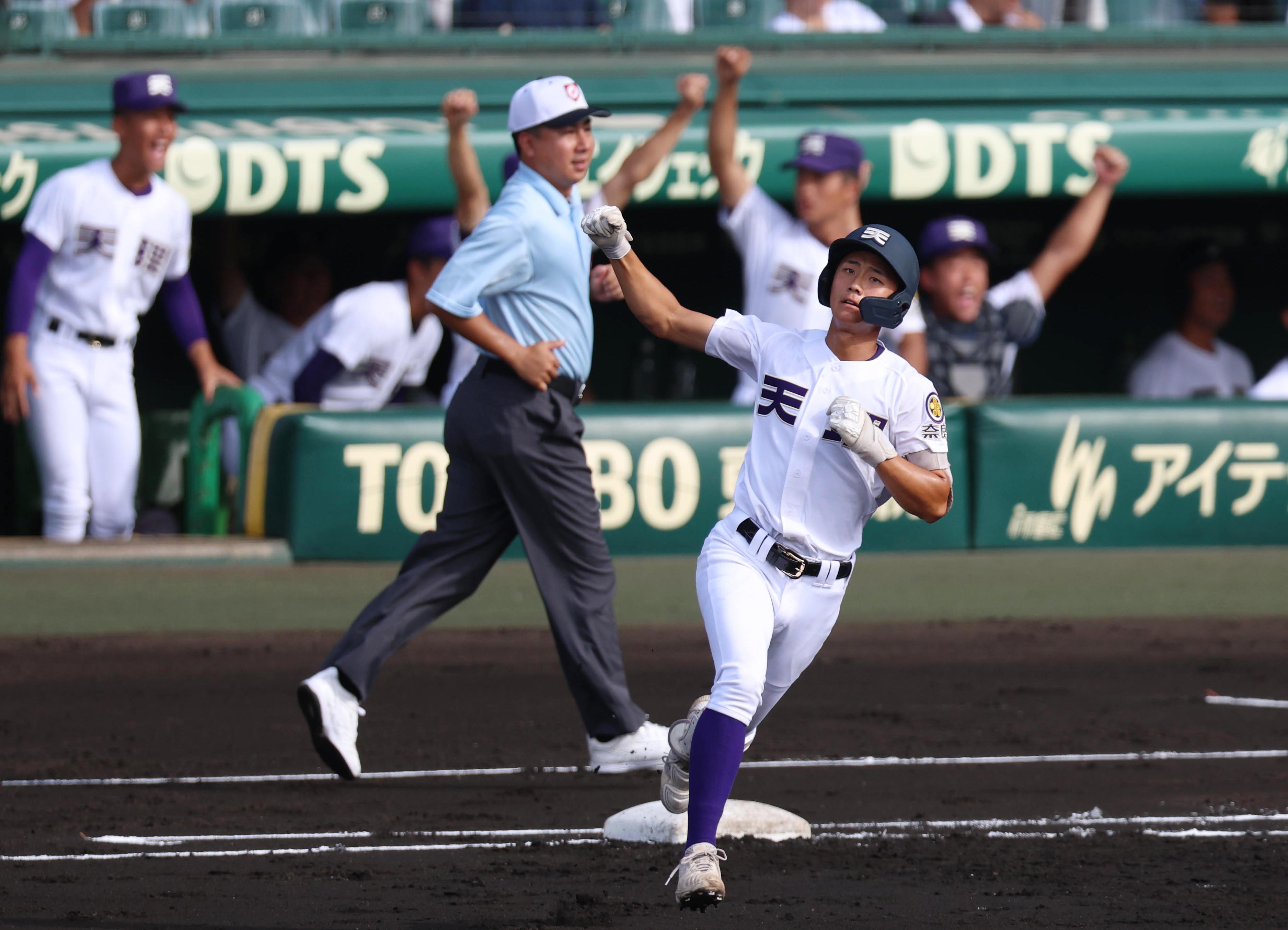 天理、三重に完封勝利 9年ぶりに4強入り ワッショイコールで応援 夏の