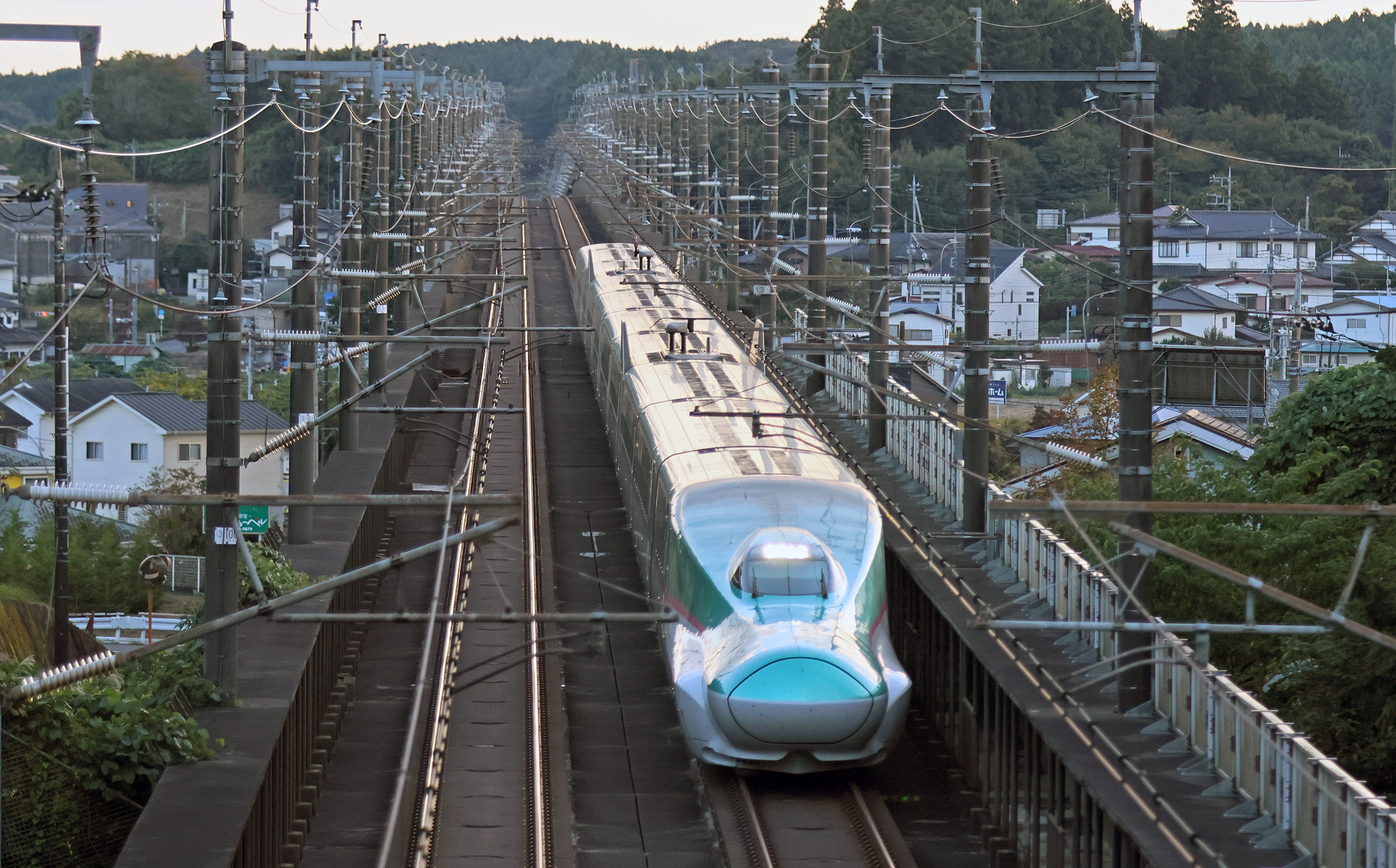 動画】【鉄道開業１５０年】深夜のレール交換「黄色ザリガニ」活躍 