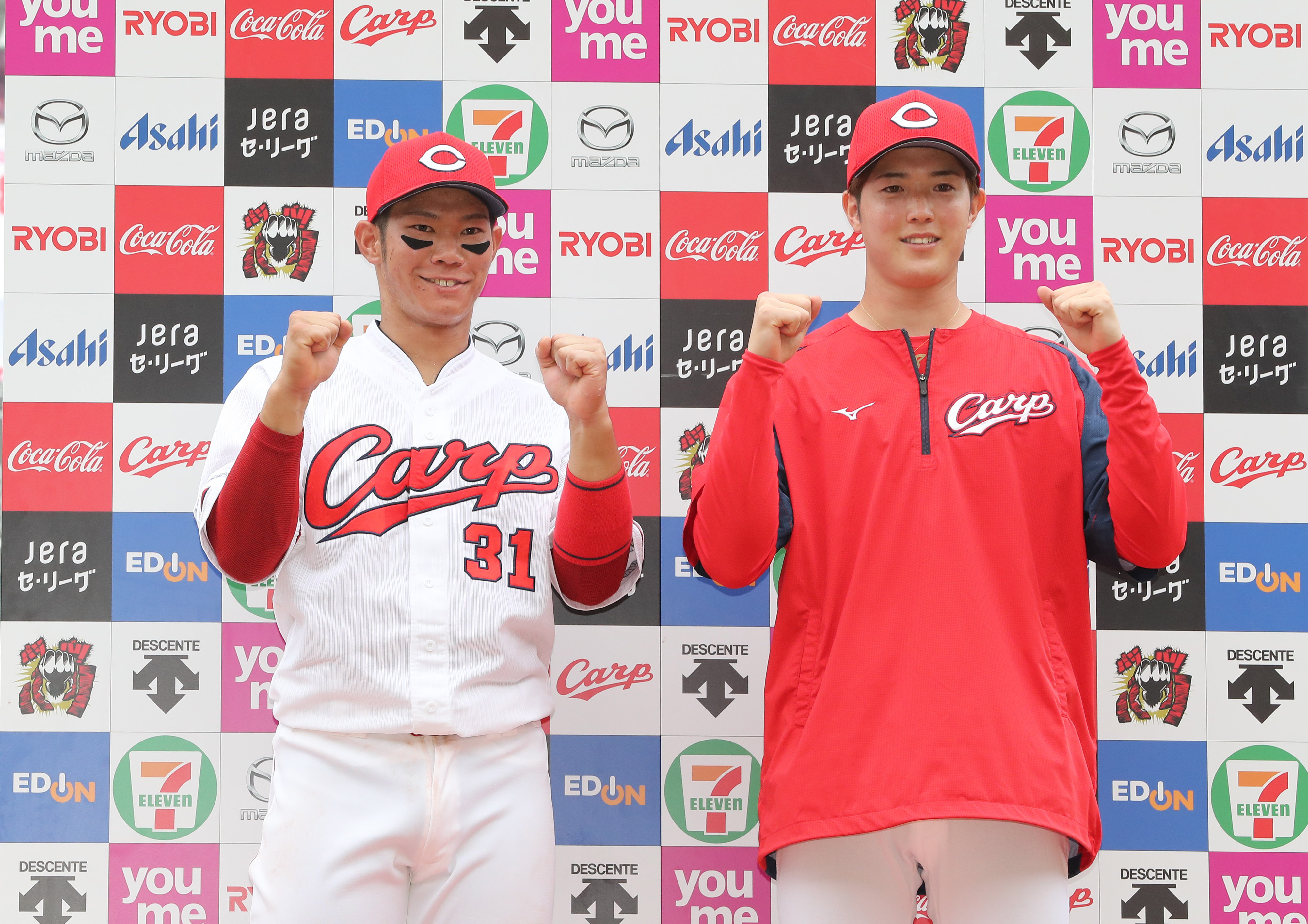 ヒーローインタビュー 広島は阪神に逆転勝ち 決勝打の坂倉にベンチで応援の森下は 打ってくれ うれしかったで す サンスポ