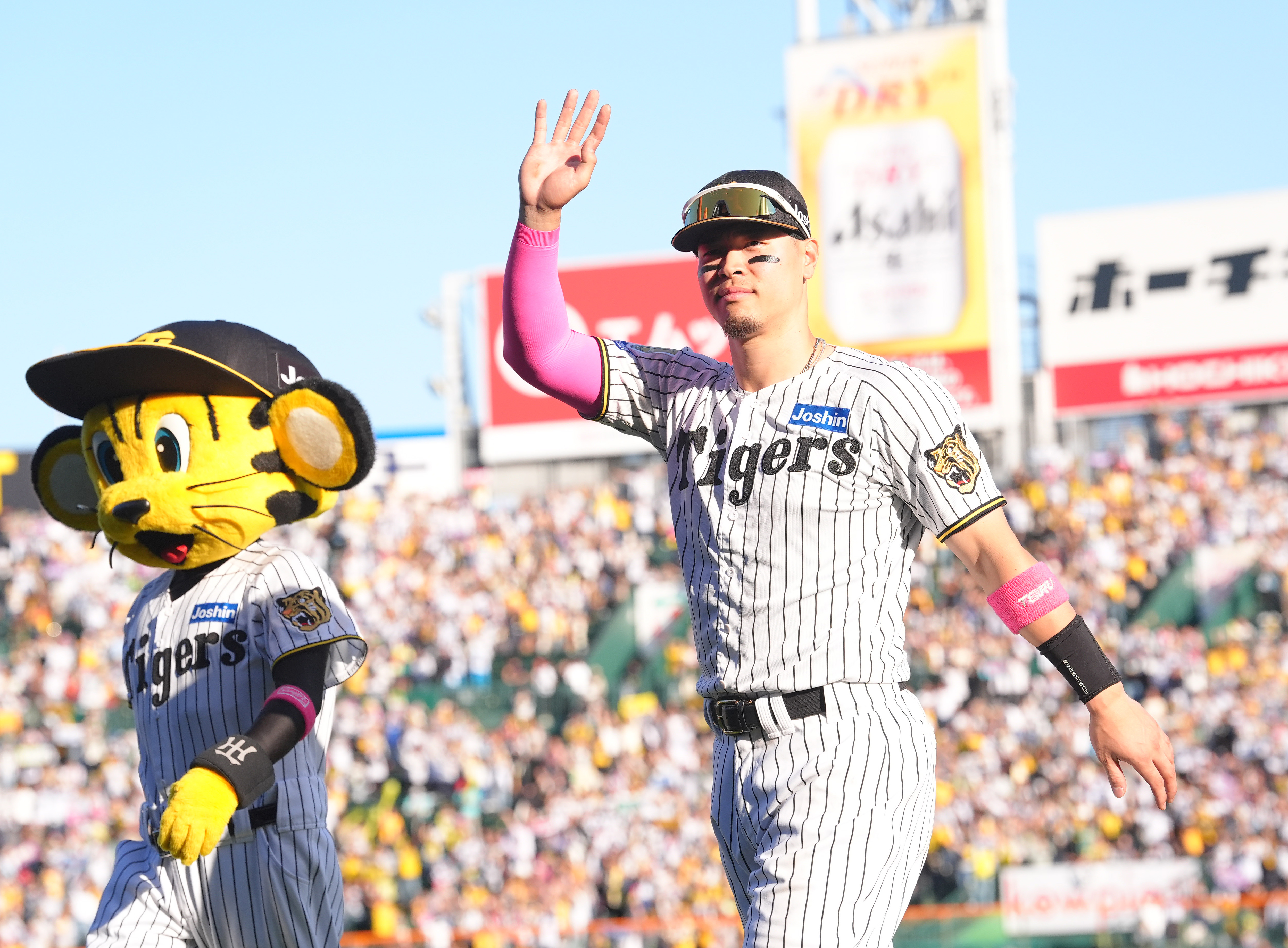 データBOX】阪神・佐藤輝明が2年連続でリーグ10号一番乗り 球団左打者 