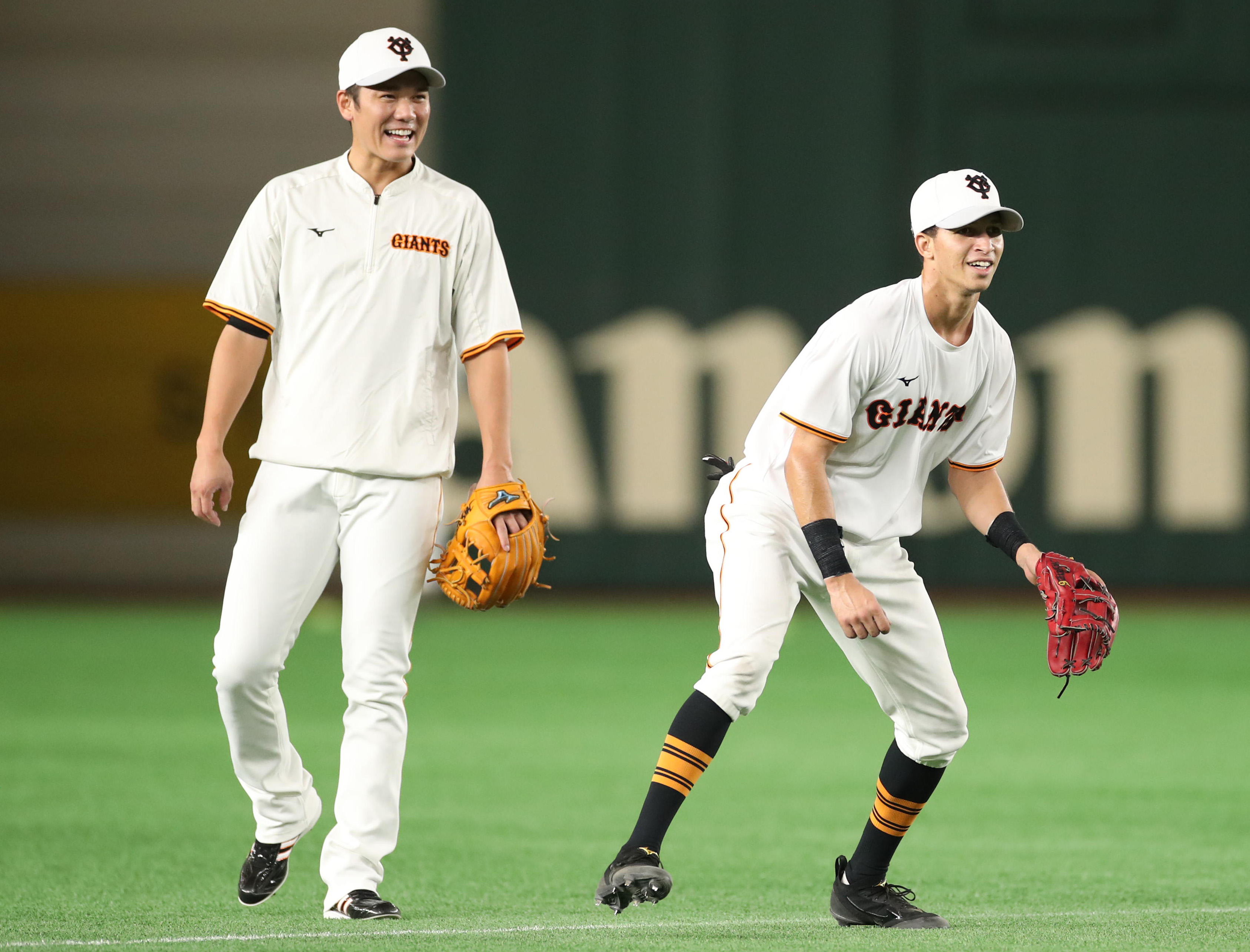 巨人の育成新外国人 ティマとデラクルーズが1軍練習合流 原監督は 人間としても成長してほしい と期待 サンスポ 巨人の育成新外国人 ティマとデラクルーズが1軍練習合流 原監督は 人間としても成長してほしい と期待 サンスポ