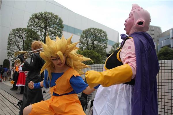 悟空の特製かつらは重さ２キロ 力作コスプレ アニ玉祭 に３万人熱狂 1 2ページ 産経ニュース