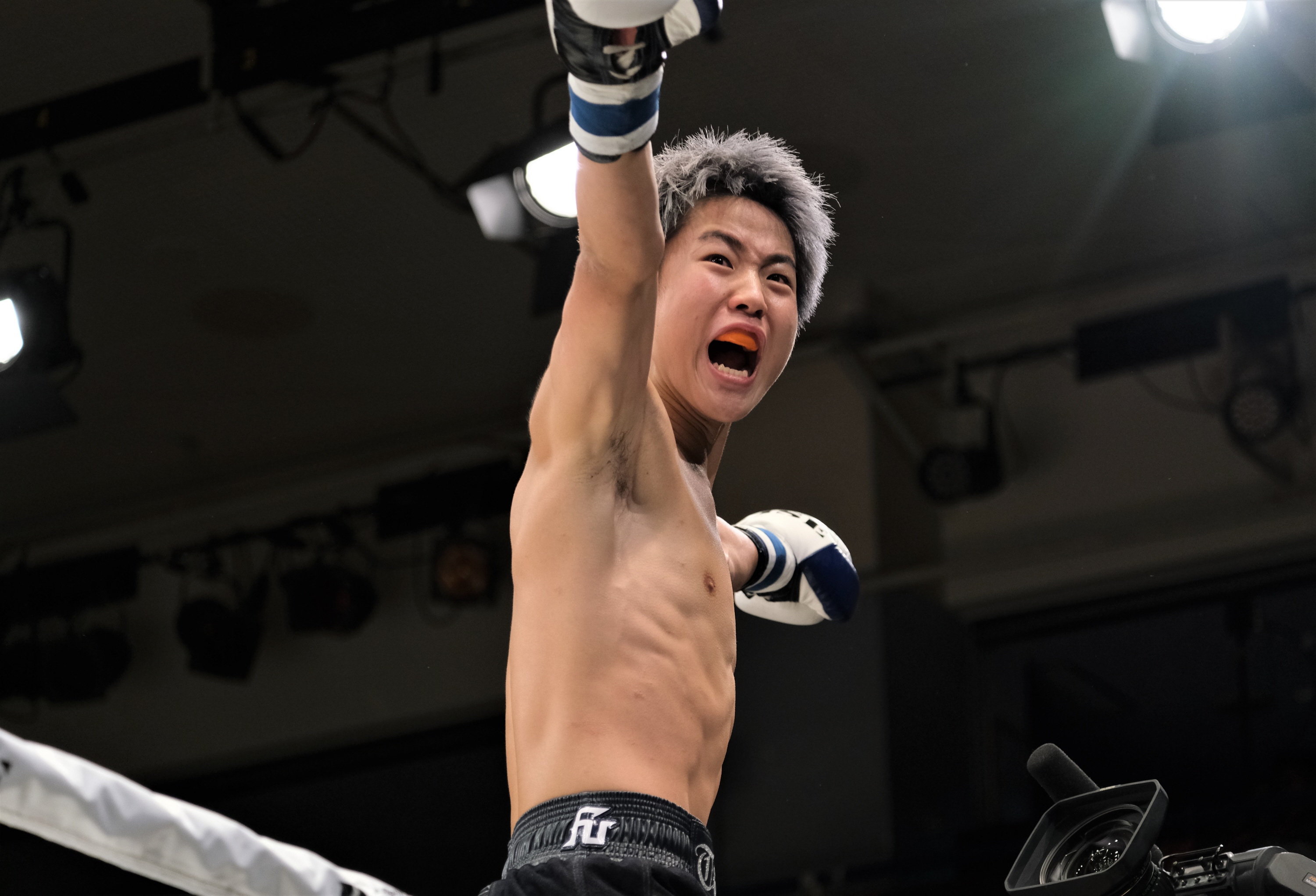 RISE】那須川龍心、王座初挑戦で圧巻の1回KO勝ち「マジで見返してや