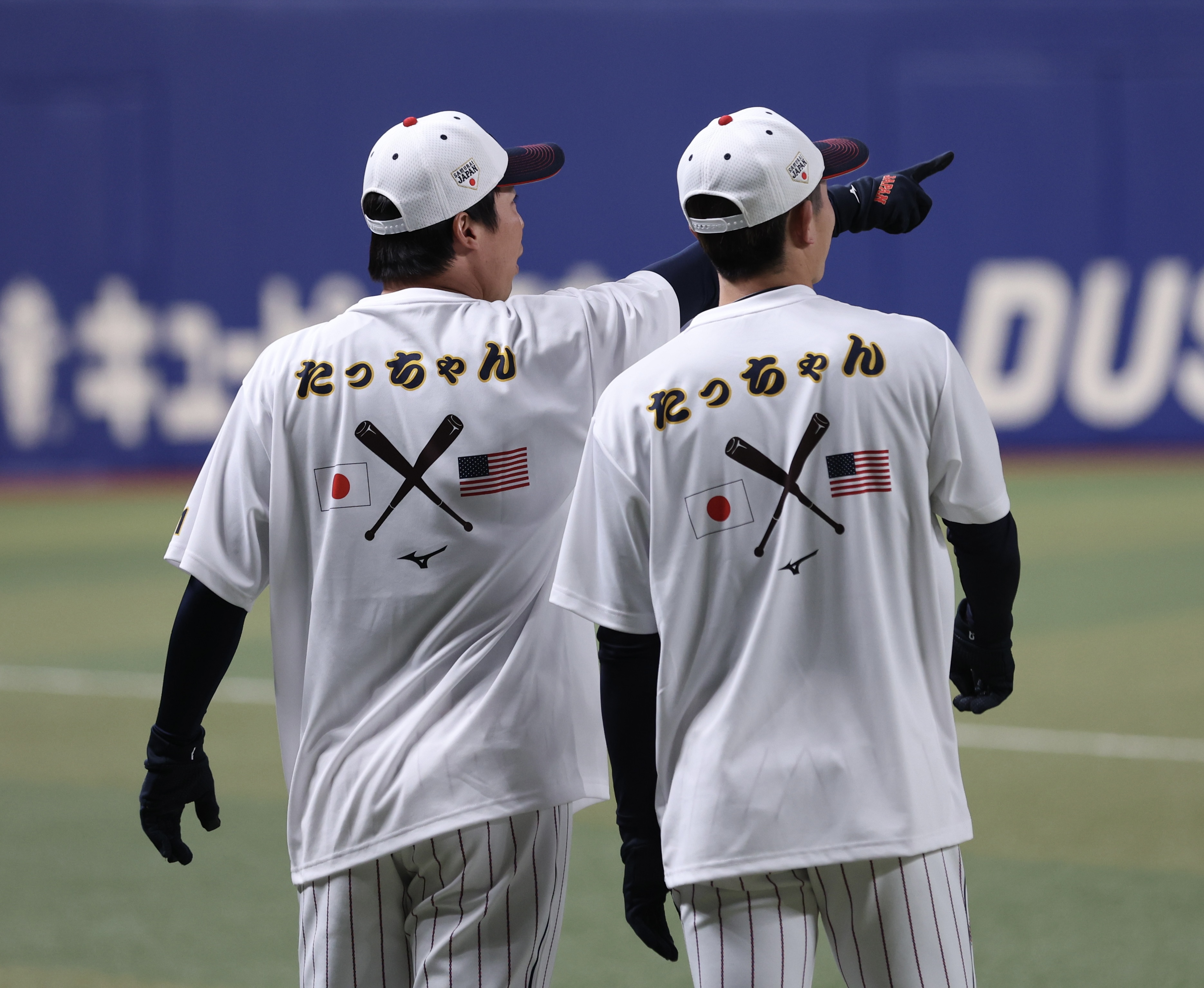 侍ジャパンが「たっちゃんＴシャツ」 日系選手のヌートバーを歓迎 