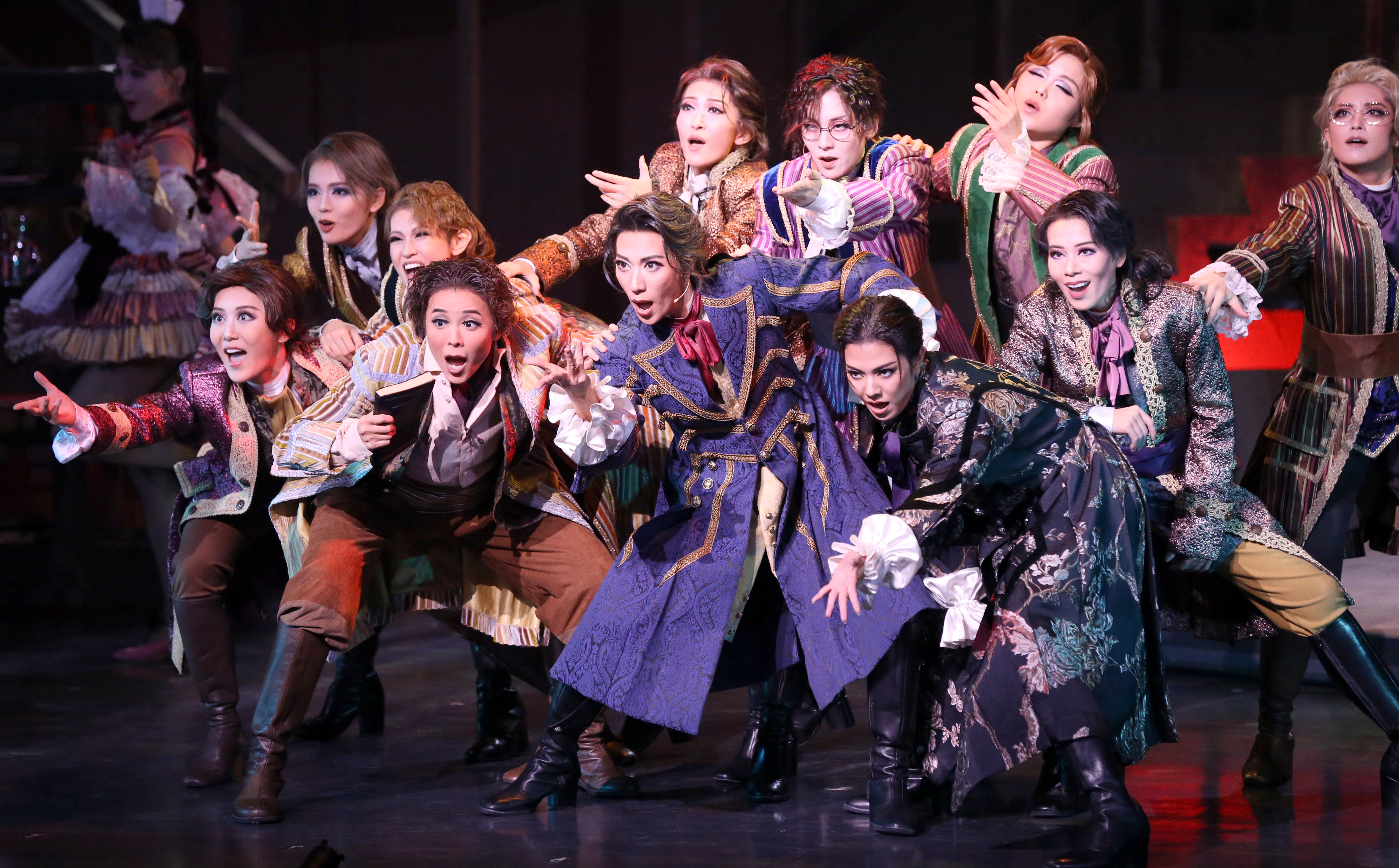 宝塚歌劇団雪組公演「FORMOSA！！」開幕 人気スター縣千（あがた