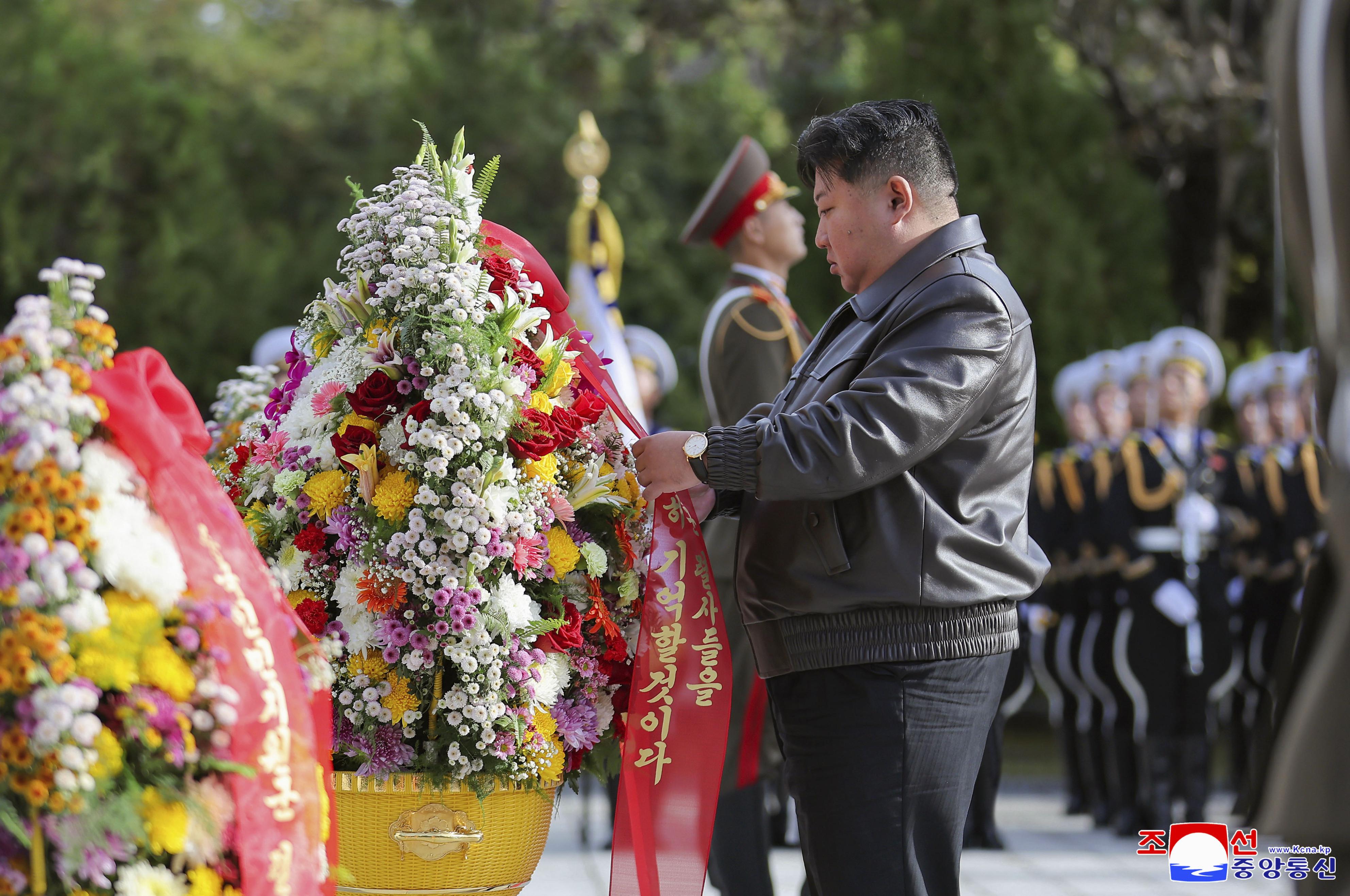 中朝、戦略的協力を模索 志願軍参戦75年、金正恩氏が献花 - 産経ニュース
