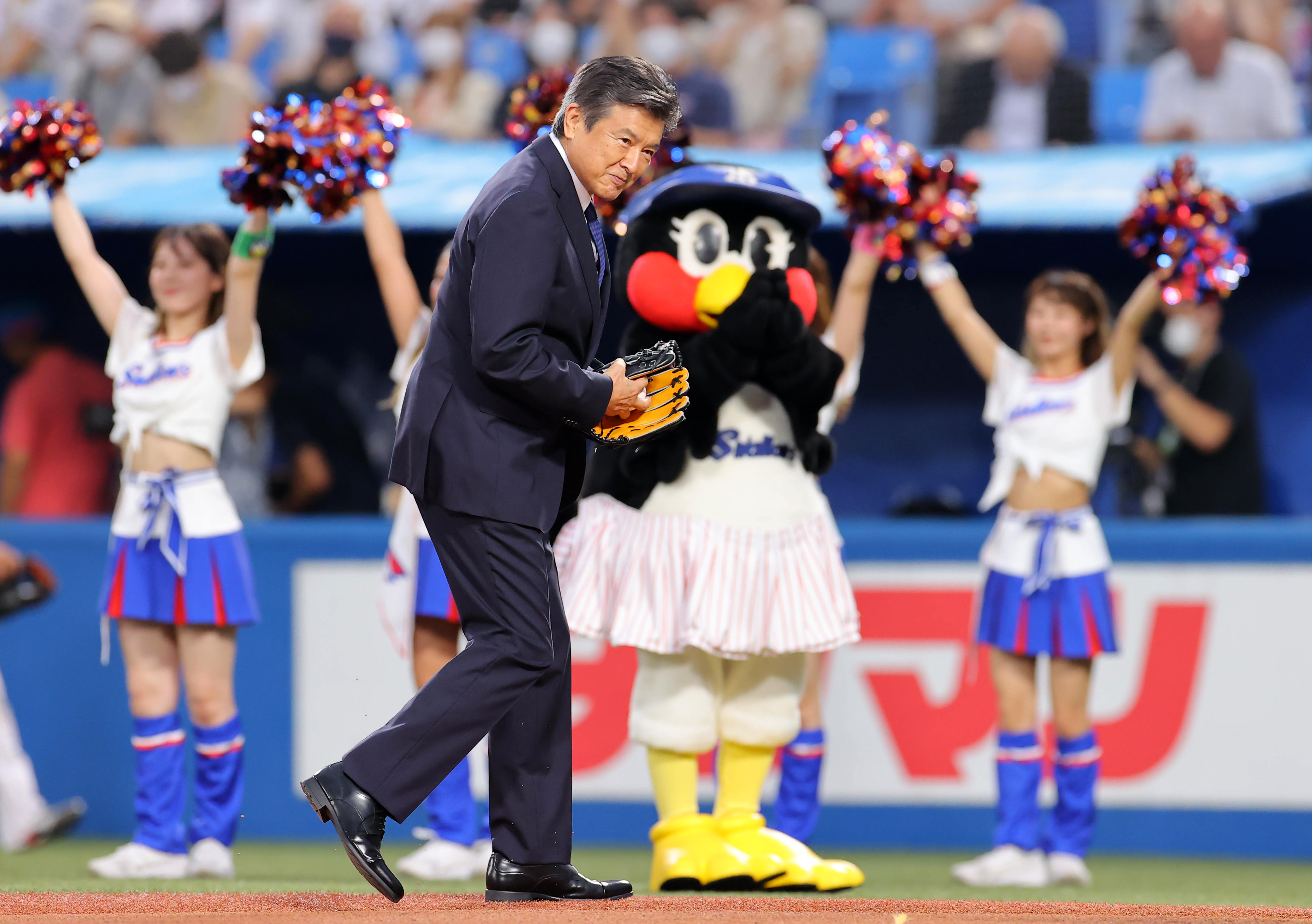 70's 大サイズパネル 三浦友和 木製プリント額 70×49.5 ［青年の樹