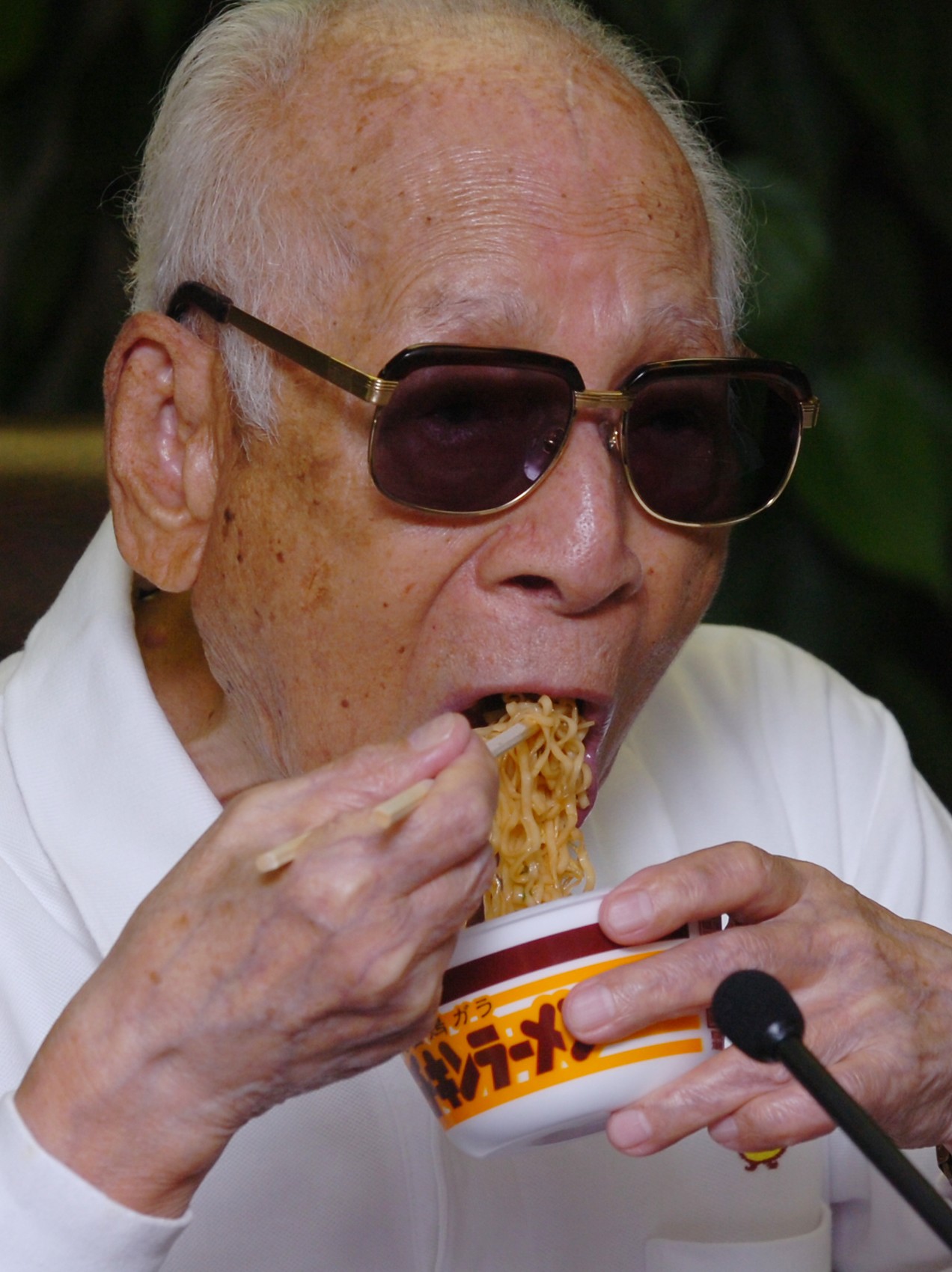 浪速風＞「20世紀最大の発明の一つ」即席麺を生んだ安藤百福の金言