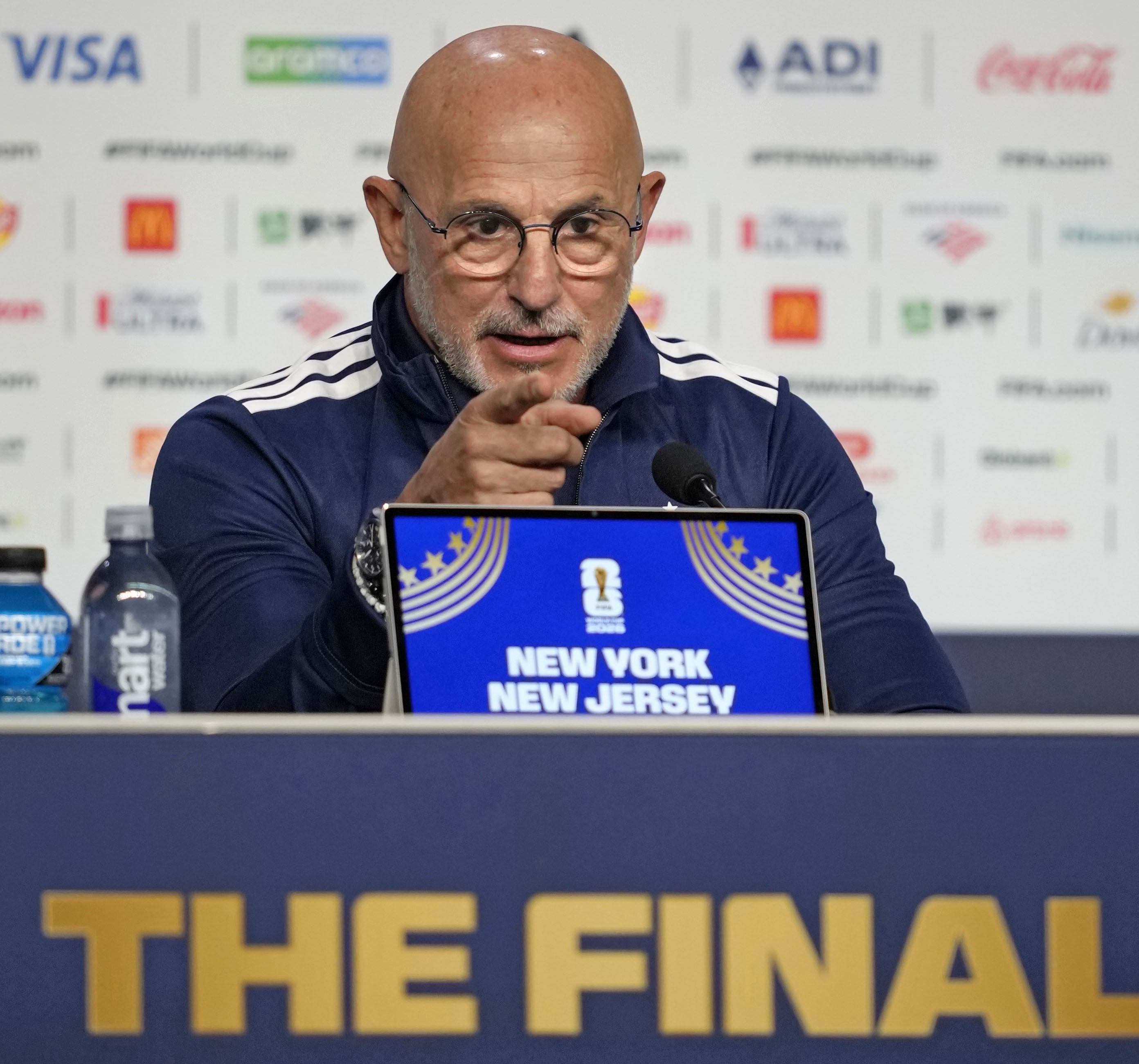 サッカーW杯・アルゼンチンのメッシ選手「全てを出し切る」 2連覇