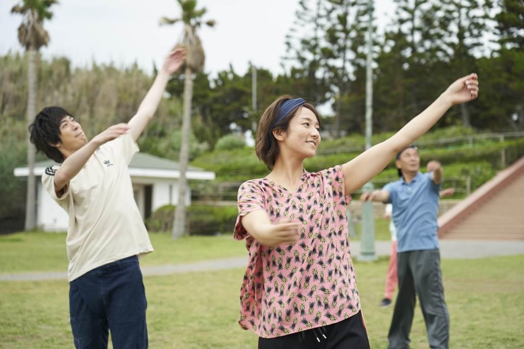 映画深層 草刈正雄主演 体操しようよ が挑む伝統のホームドラマ 1 5ページ 産経ニュース