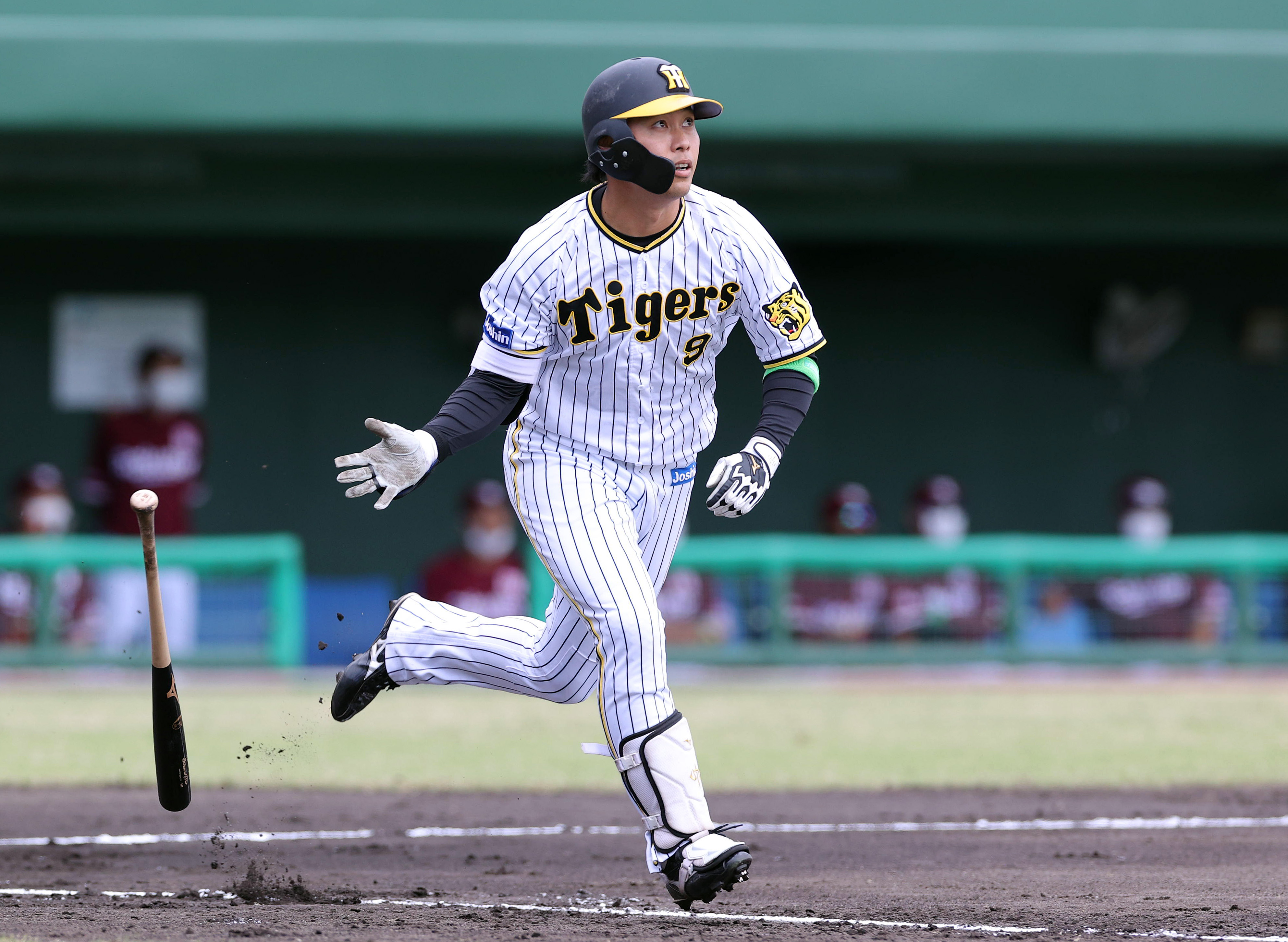 阪神・高山が200万円減の2100万円でサイン 岡田新監督の期待