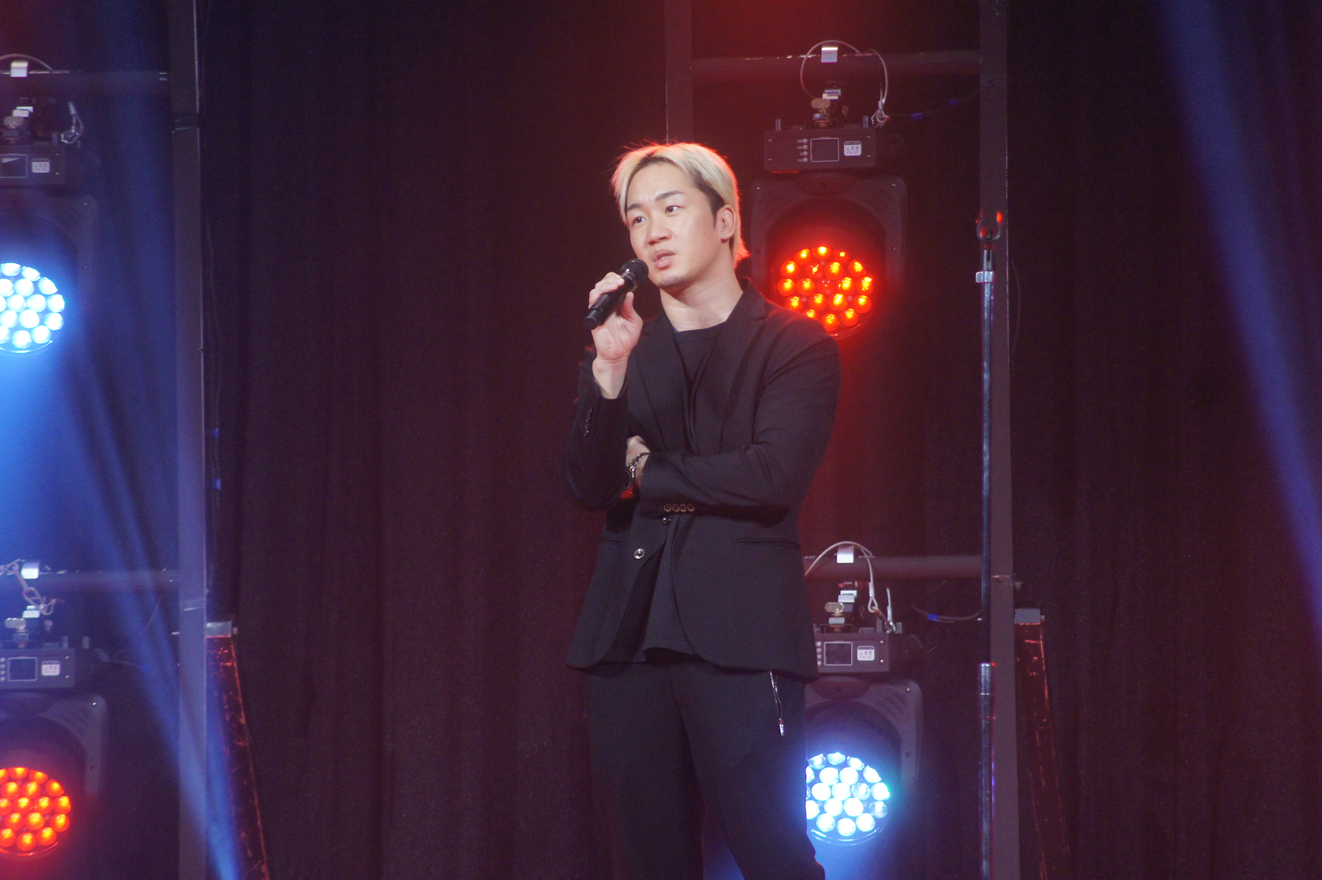 ブレイキングダウン】朝倉未来CEOが年間表彰式に出席 帰国後初の公の場