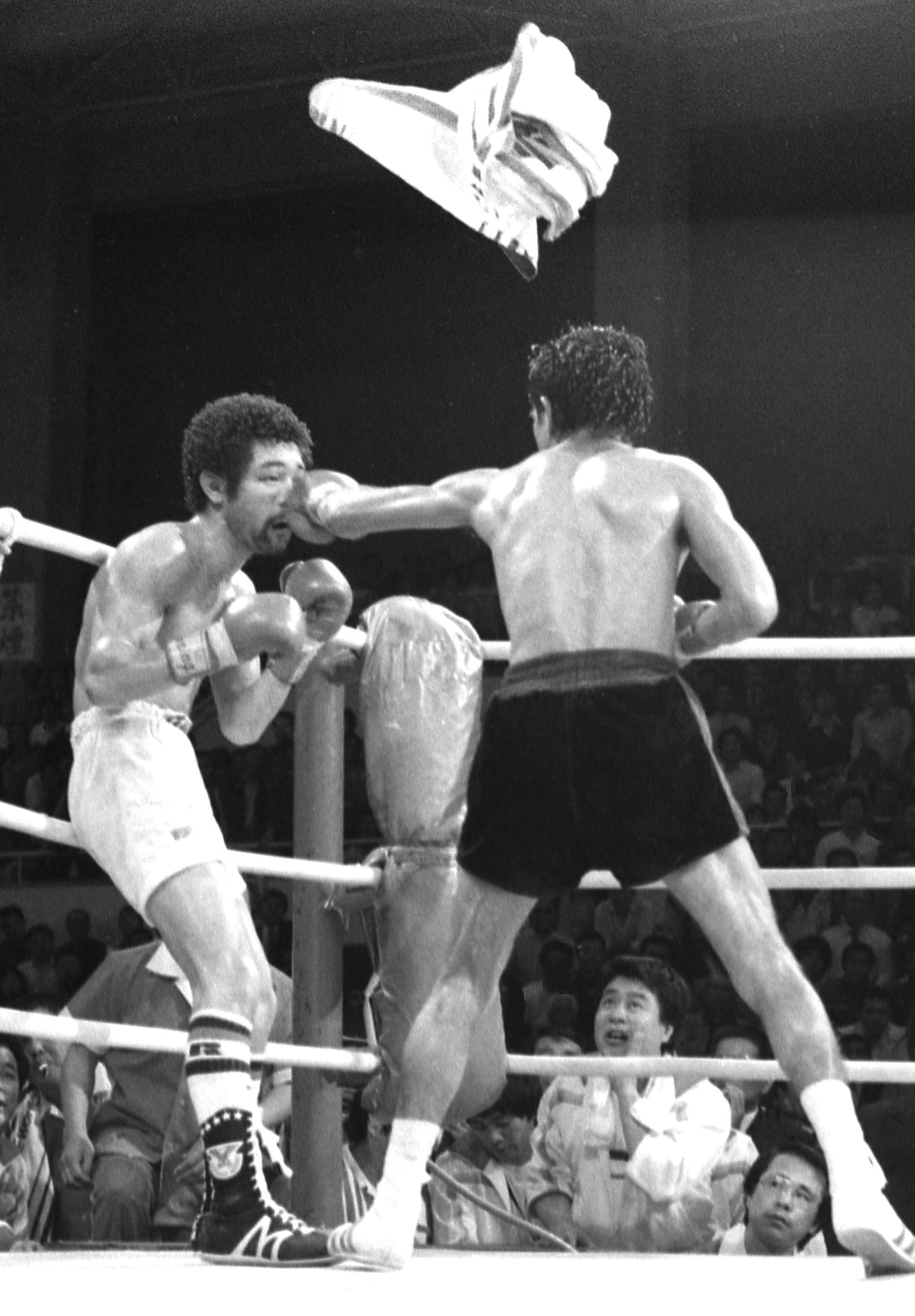 拳闘の島 沖縄復帰50年】（24）殿堂入り世界王者・具志堅用高 宙を