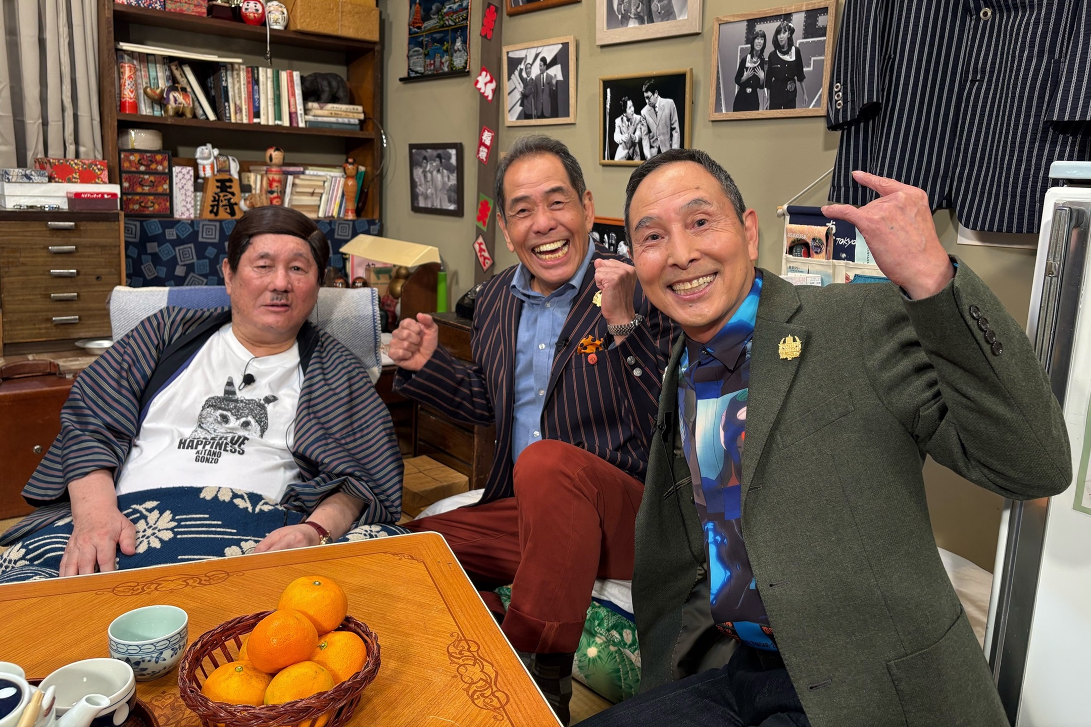 ザ・ぼんち、盟友・ビートたけしとこたつで3ショット 44年ぶり「THE