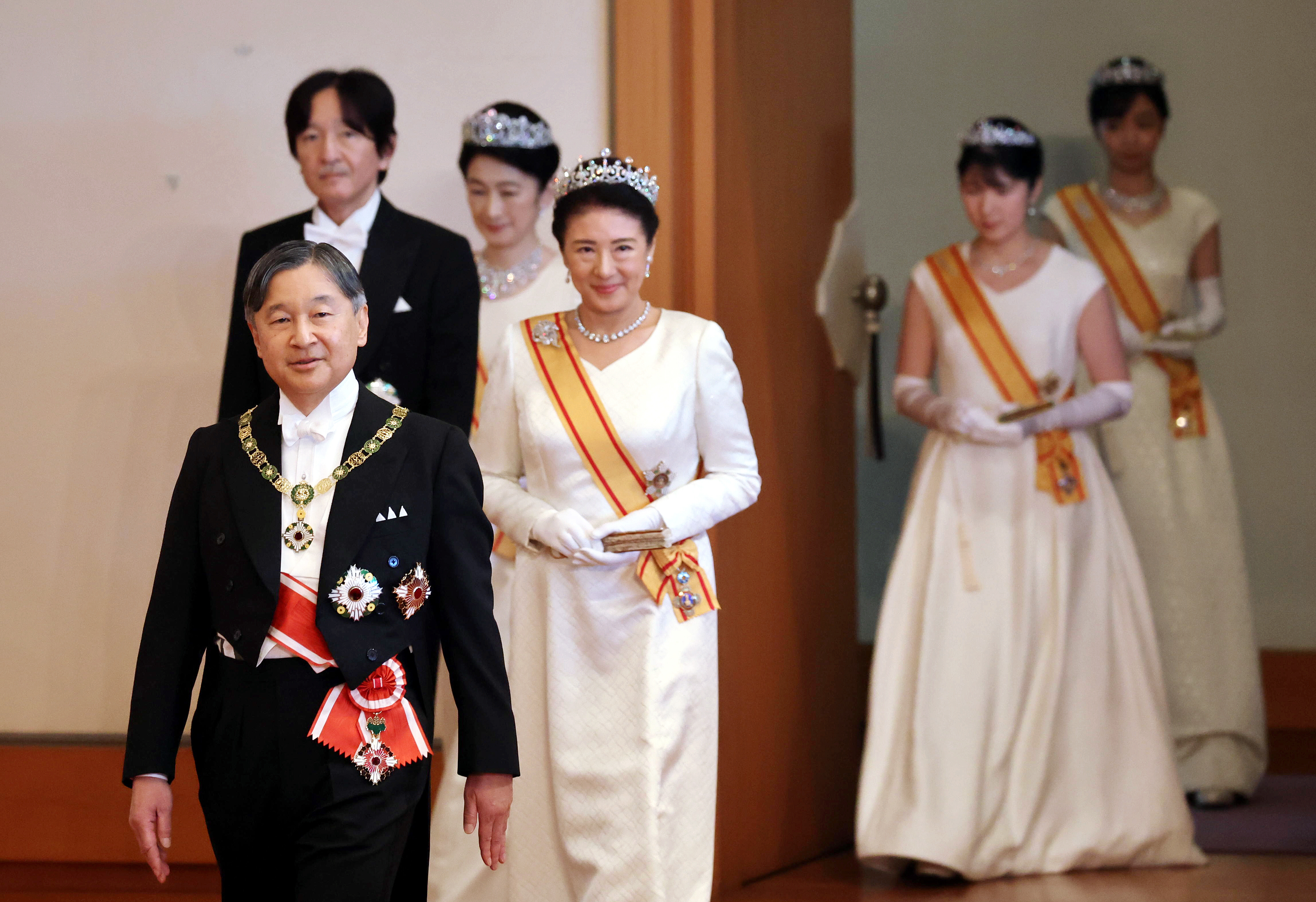 皇族の方のお写真 両陛下、元日の祝賀行事臨まれる 2年ぶり新年一般参賀に6万人超 皇室